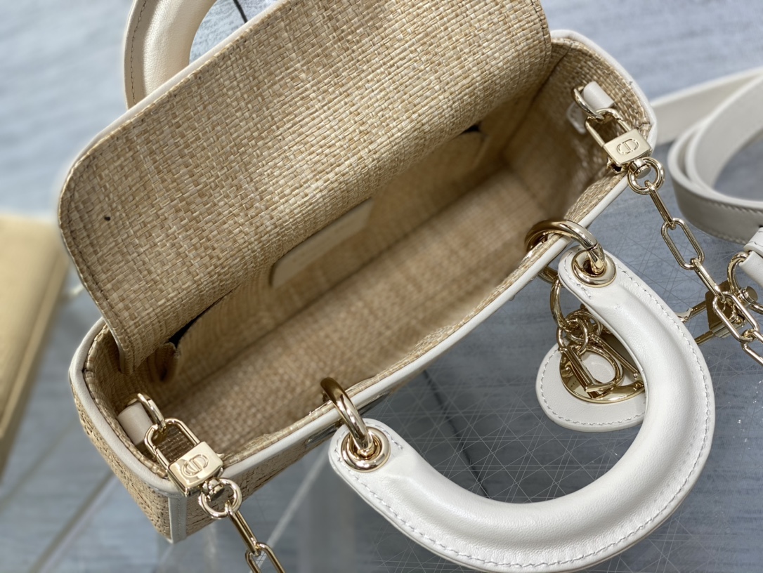 Bagsaaa D10r Lady D-Joy Small Natural Macrocannage Raffia - 22.5*6*11.5cm