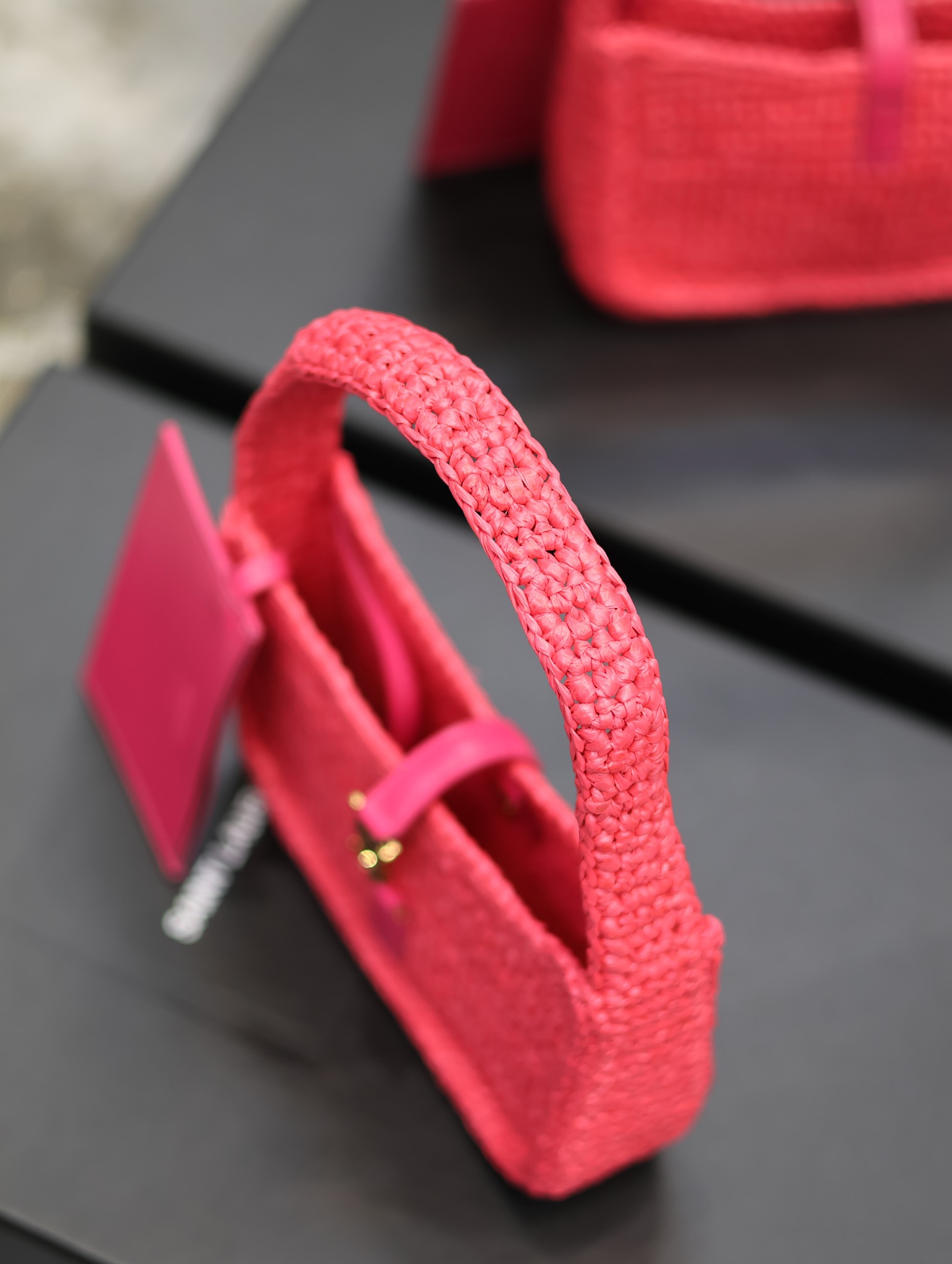 Bagsaaa Y51 Le 5 À 7 Mini In Raffia Pink - 19 X 11.5 X 4.5 CM
