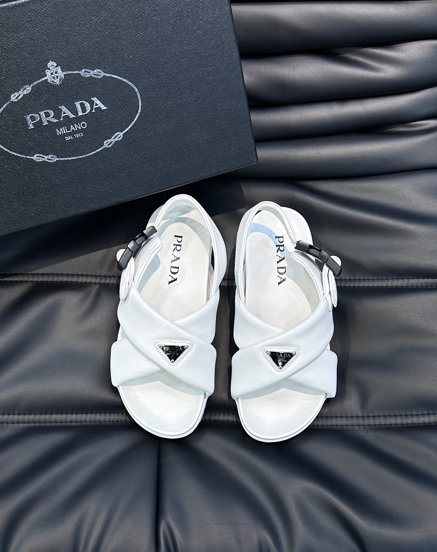 Bagsaaa Pra*a padded leather platform white sandals