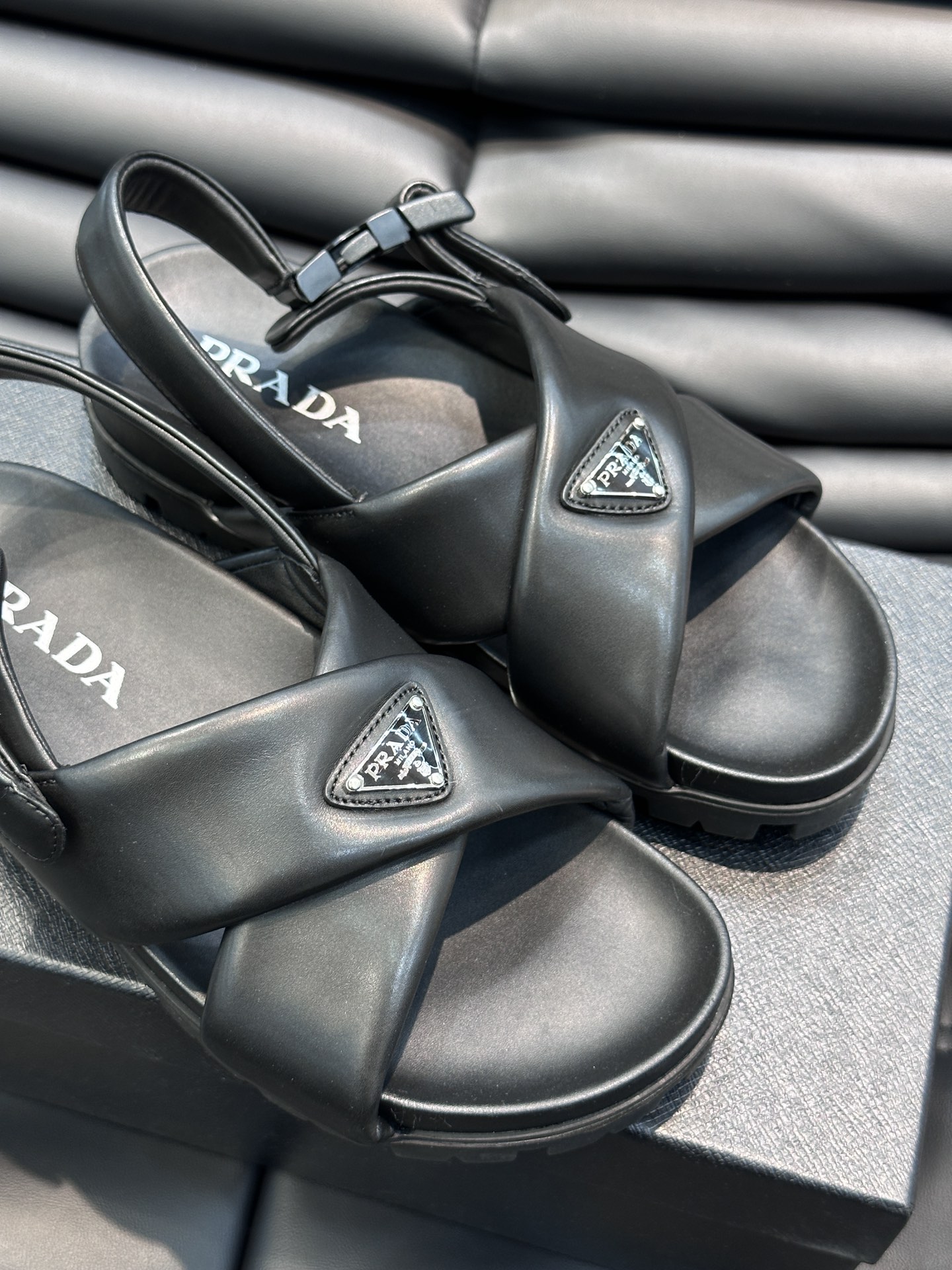 Bagsaaa Pra*a padded leather platform black sandals