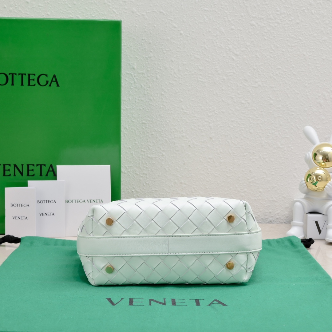 Bagsaaa B0tt*ga Ven*ta Wallace White - 22x13x9.5cm
