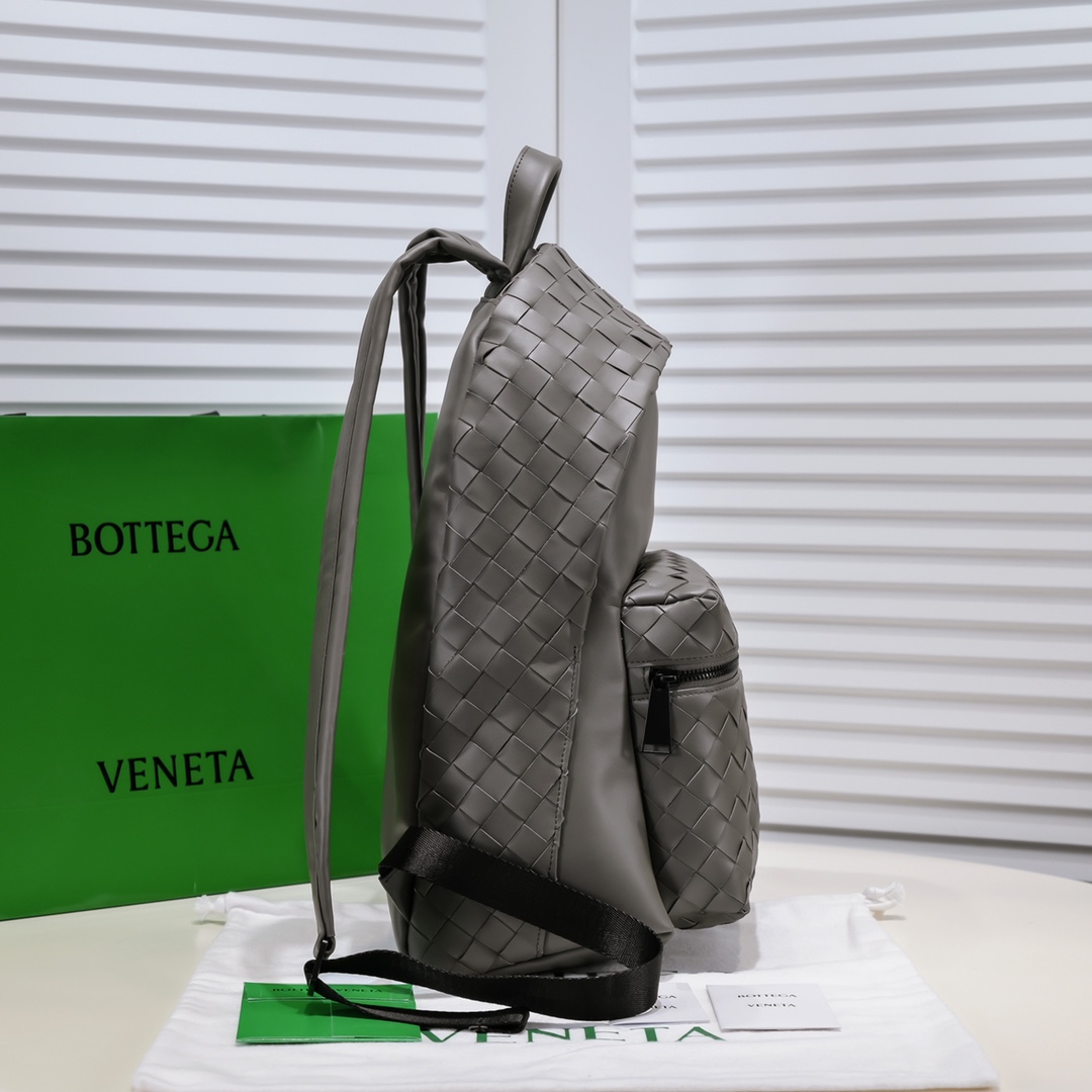 Bagsaaa B0tt*ga Ven*ta Intrecciato grey leather backpack - 32*43cm
