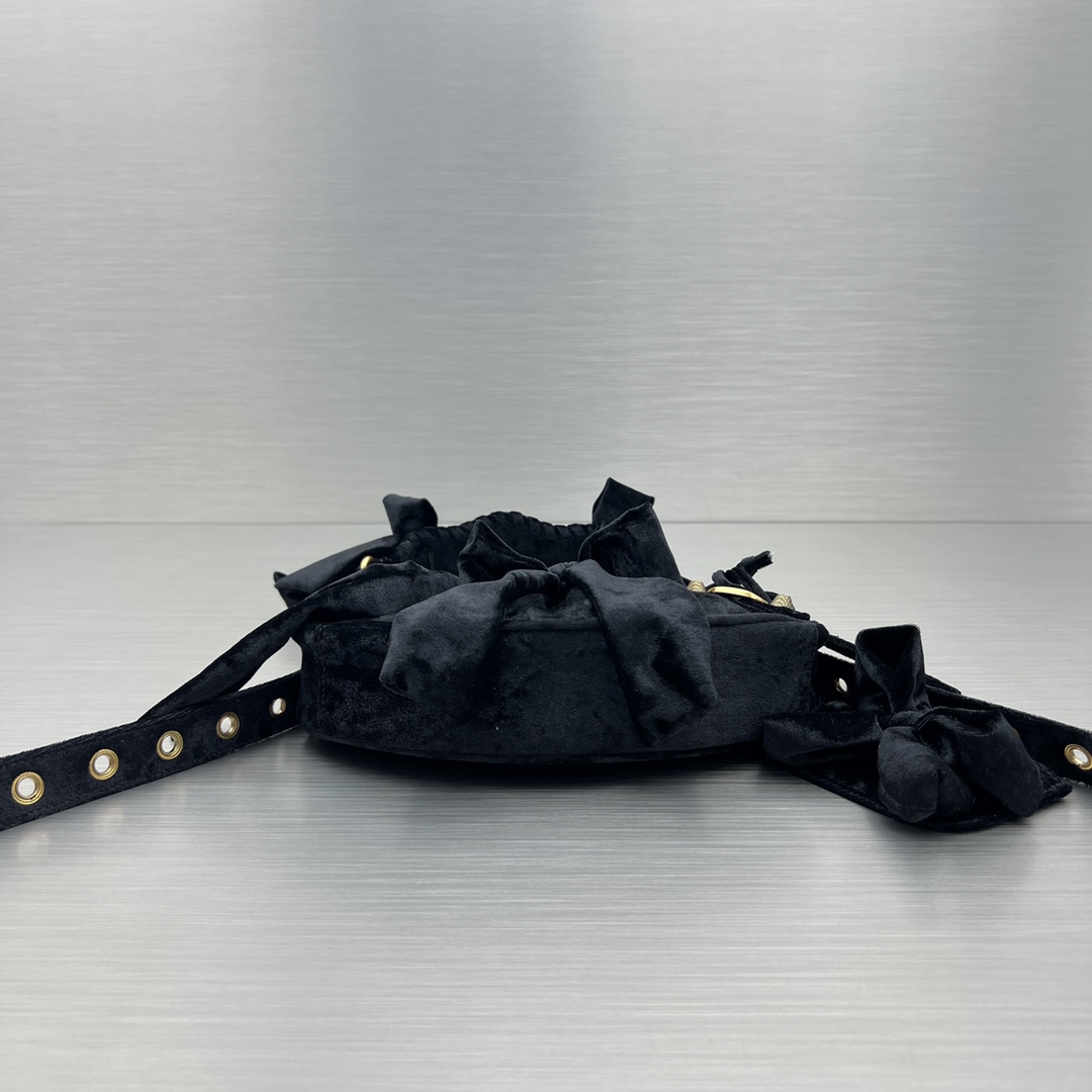 Bagsaaa Ba1en*iaga Le Cagole Velvet Black Bag - 26X16X9.9cm