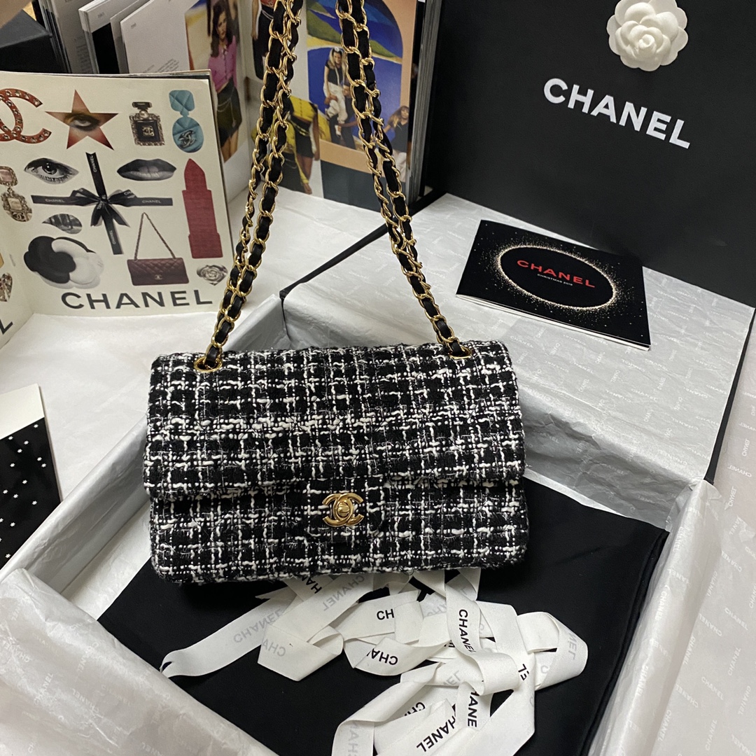 Bagsaaa Ch**el Medium Flap Bag Tweed Black and White Leather - 25cm