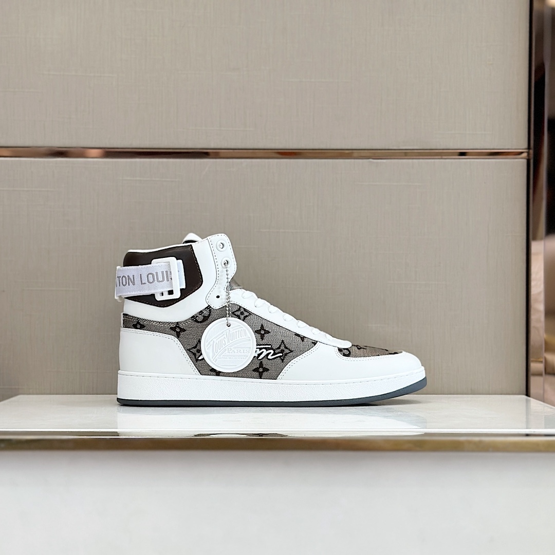 Bagsaaa L0vis Vvtt0n High Top Grey Sneakers