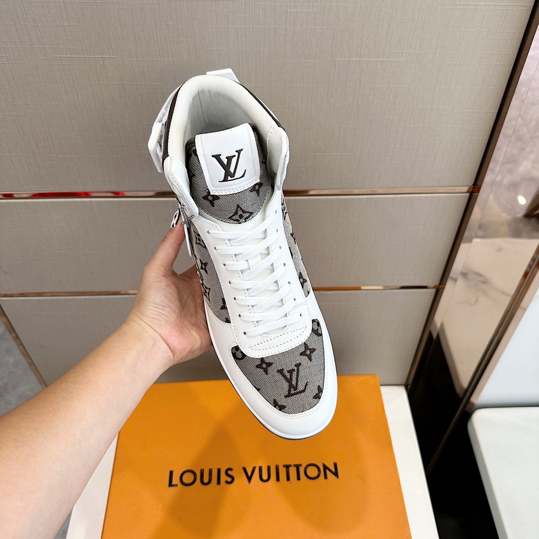 Bagsaaa L0vis Vvtt0n High Top Grey Sneakers