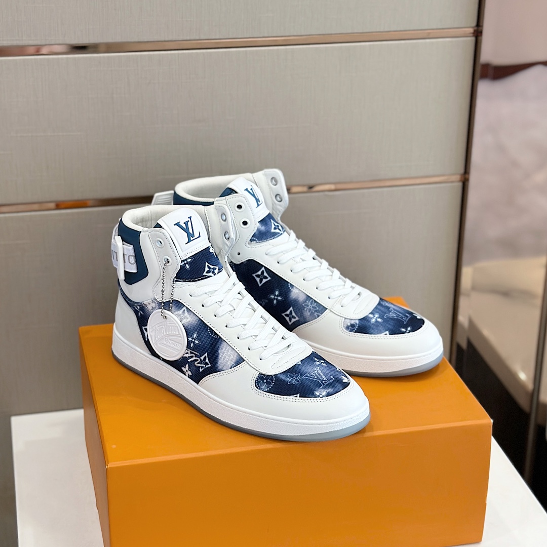 Bagsaaa L0vis Vvtt0n High Top Blue Sneakers