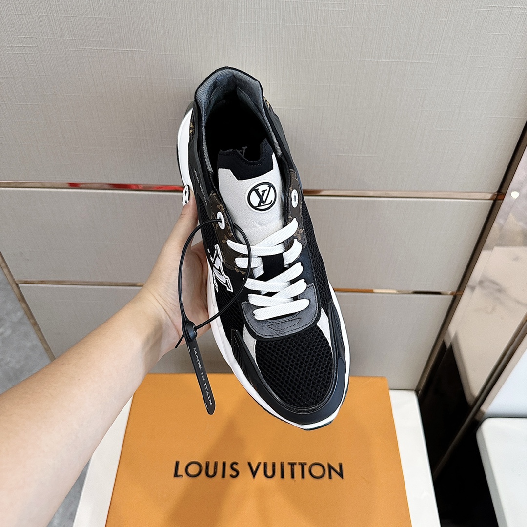 Bagsaaa L0vis Vvtt0n Black Trainer Sneaker