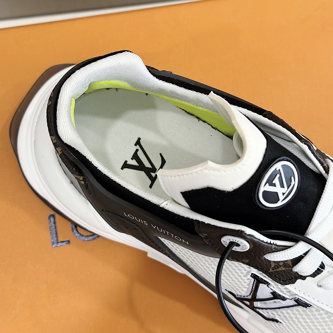 Bagsaaa L0vis Vvtt0n White Trainer Sneaker