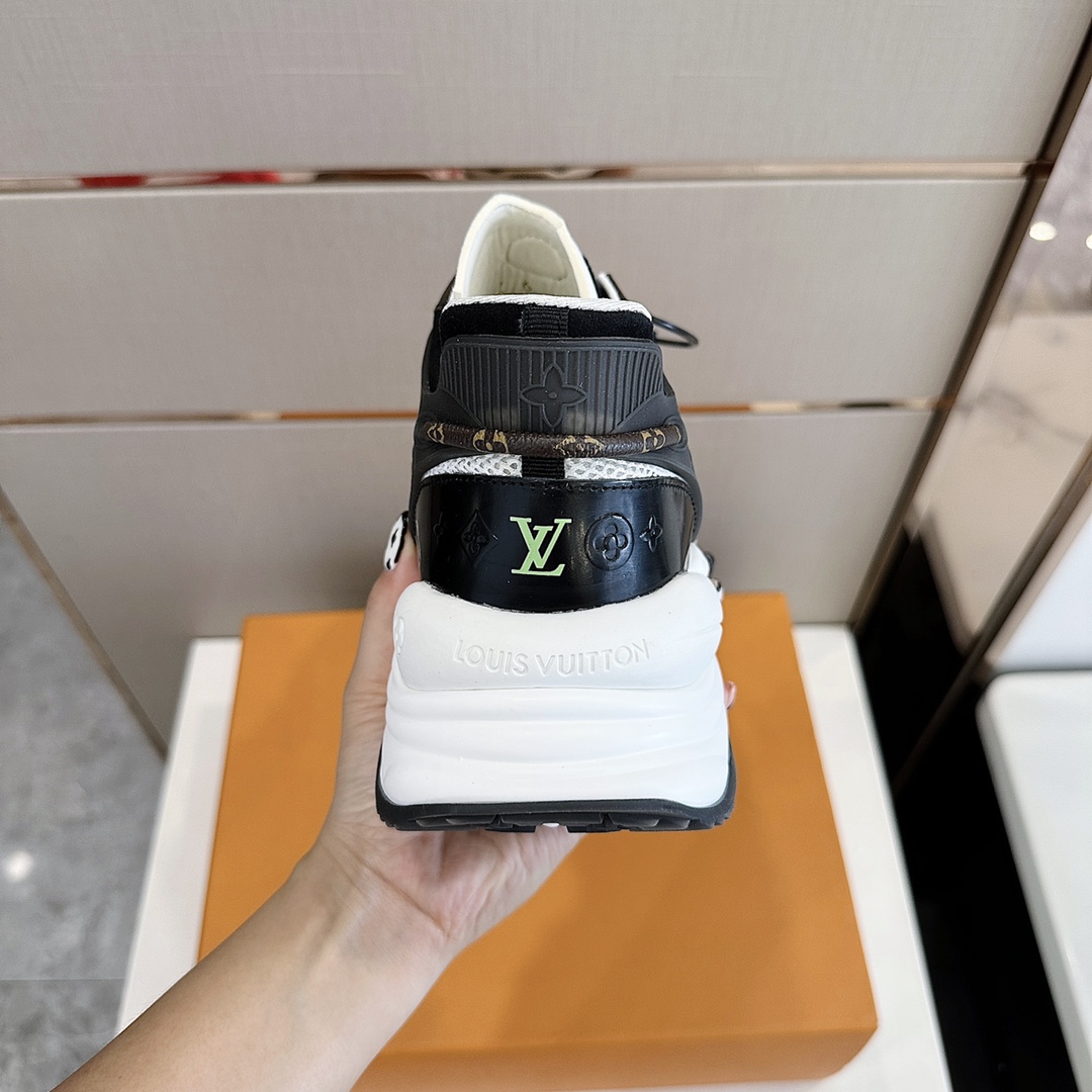 Bagsaaa L0vis Vvtt0n White Trainer Sneaker