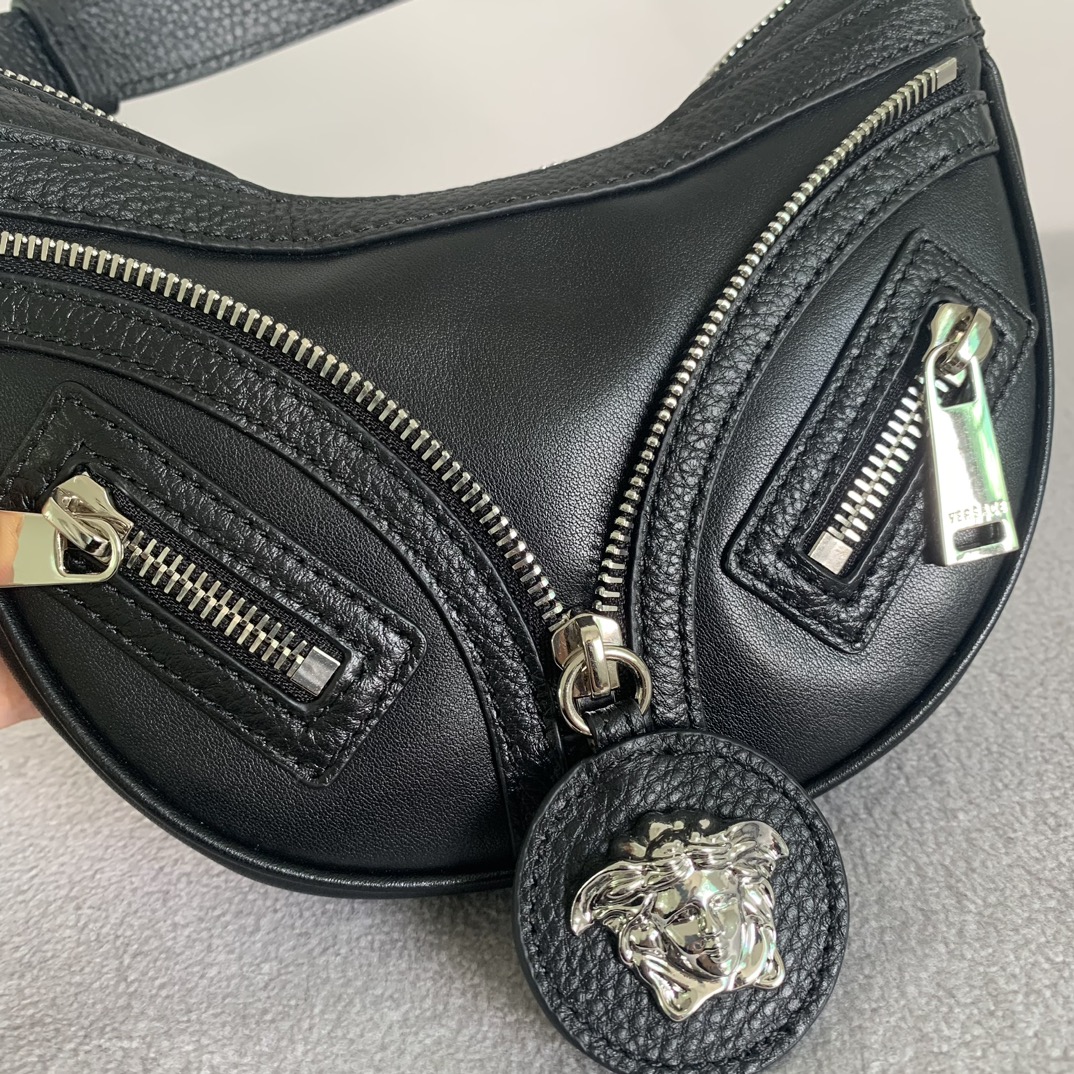 Bagsaaa Versace Medusa Repeat Leather Shoulder Bag - 20 x 4 x 13cm