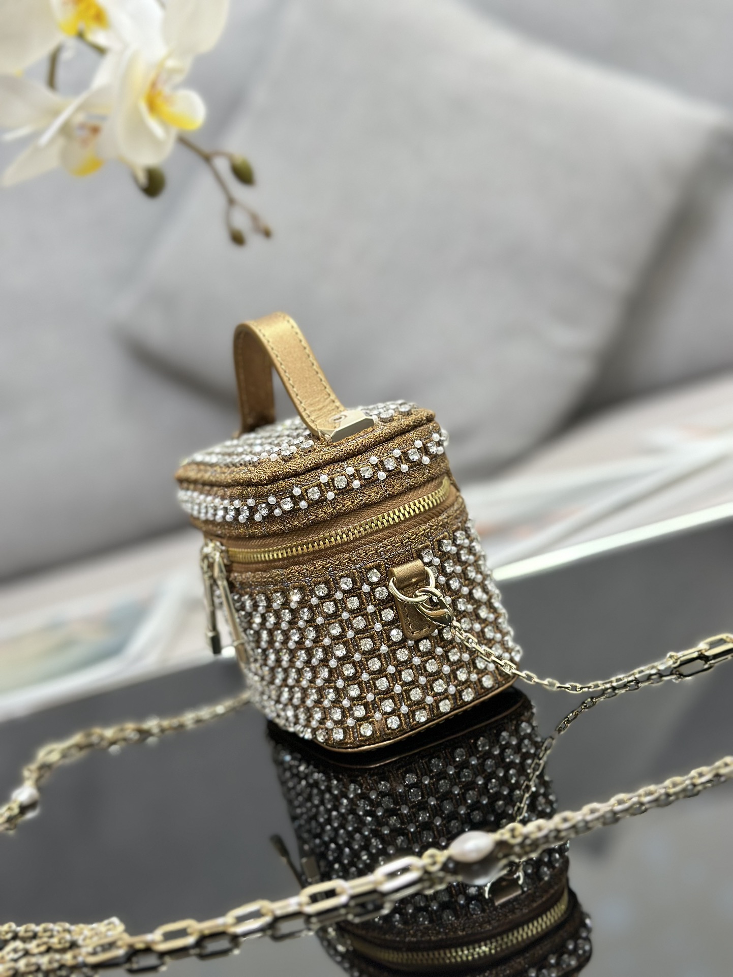 Bagsaaa D10r MICRO VANITY CASE Square-Pattern Embroidery Set with Strass and White Round Beads
