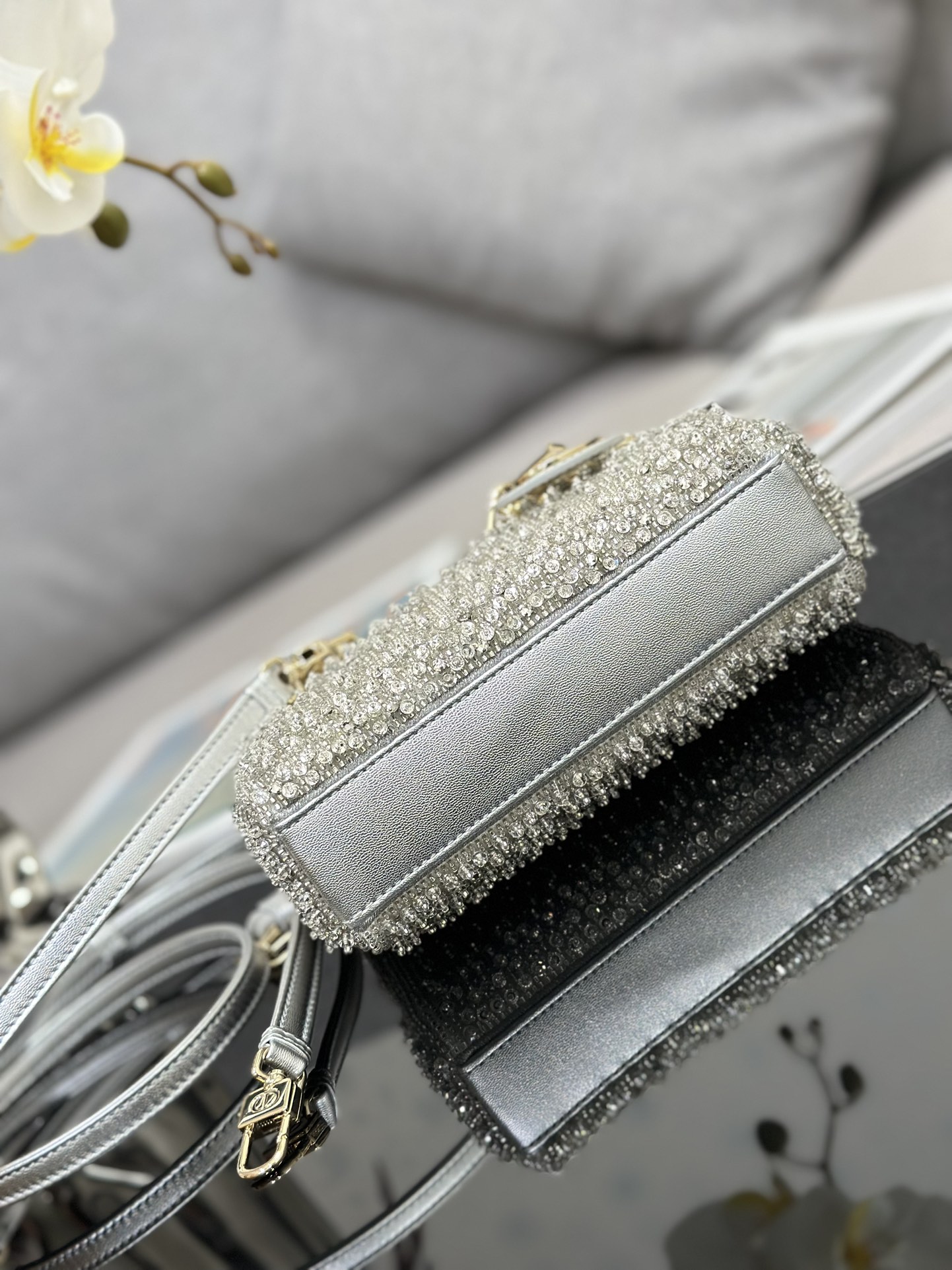 Bagsaaa D10r LAdy D-Joy Silver-Tone Satin with Gradient Bead Embroidery - 16 x 9 x 5 cm