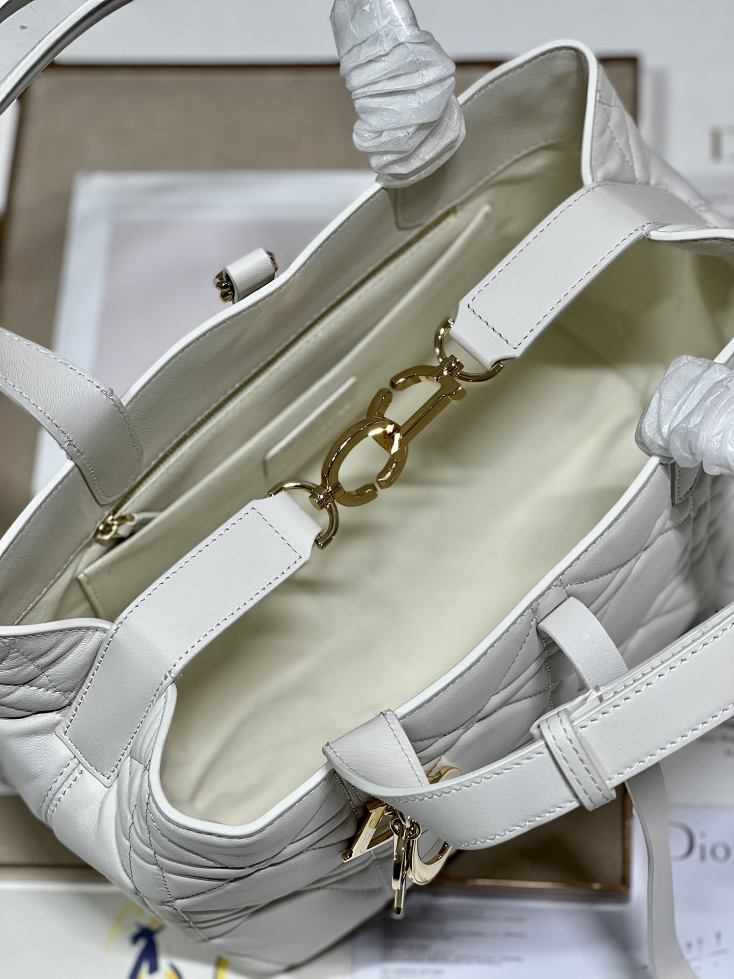 Bagsaaa D10r TOUJOURS BAG Latte Macrocannage Calfskin