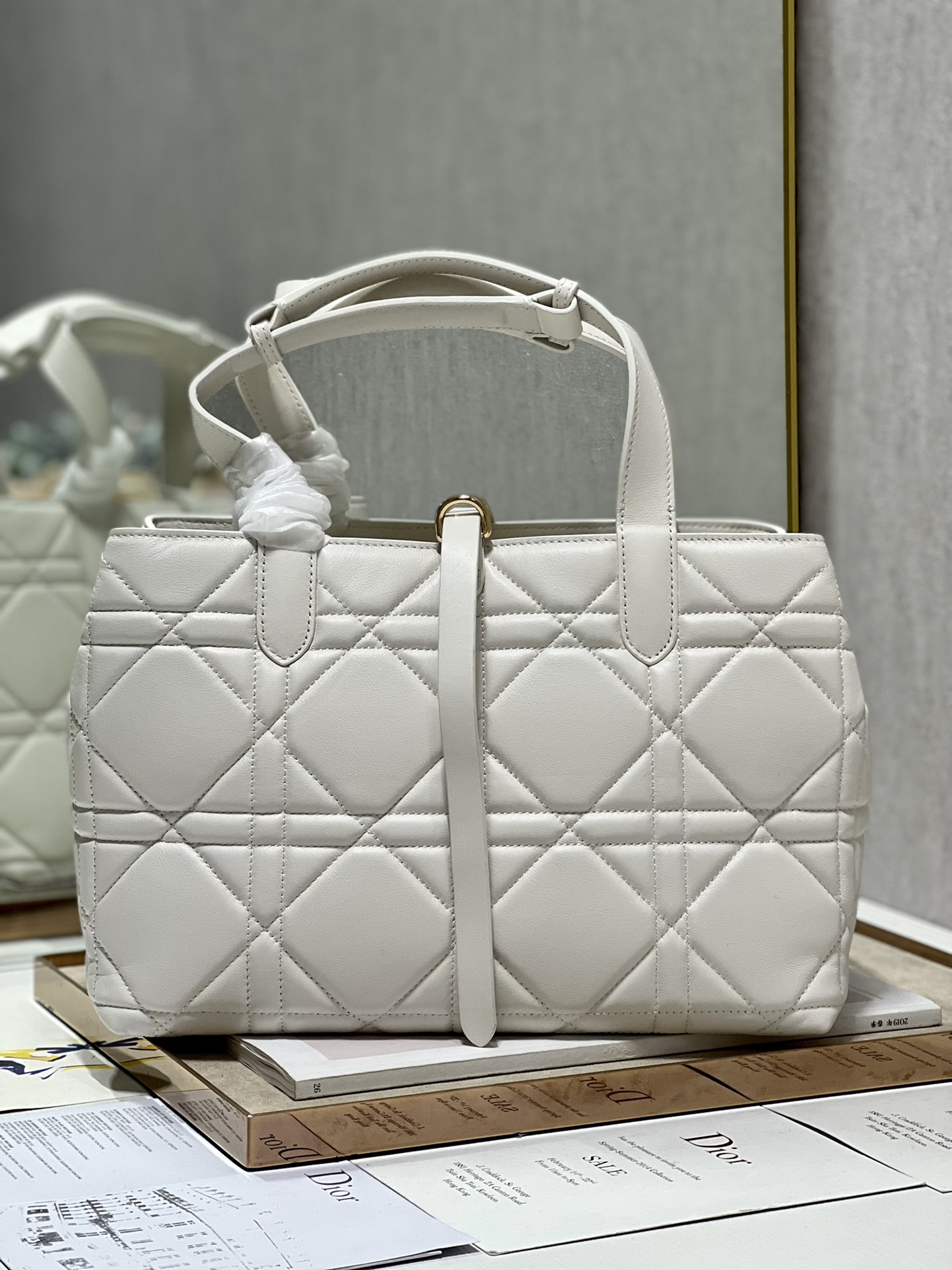 Bagsaaa D10r TOUJOURS BAG Latte Macrocannage Calfskin