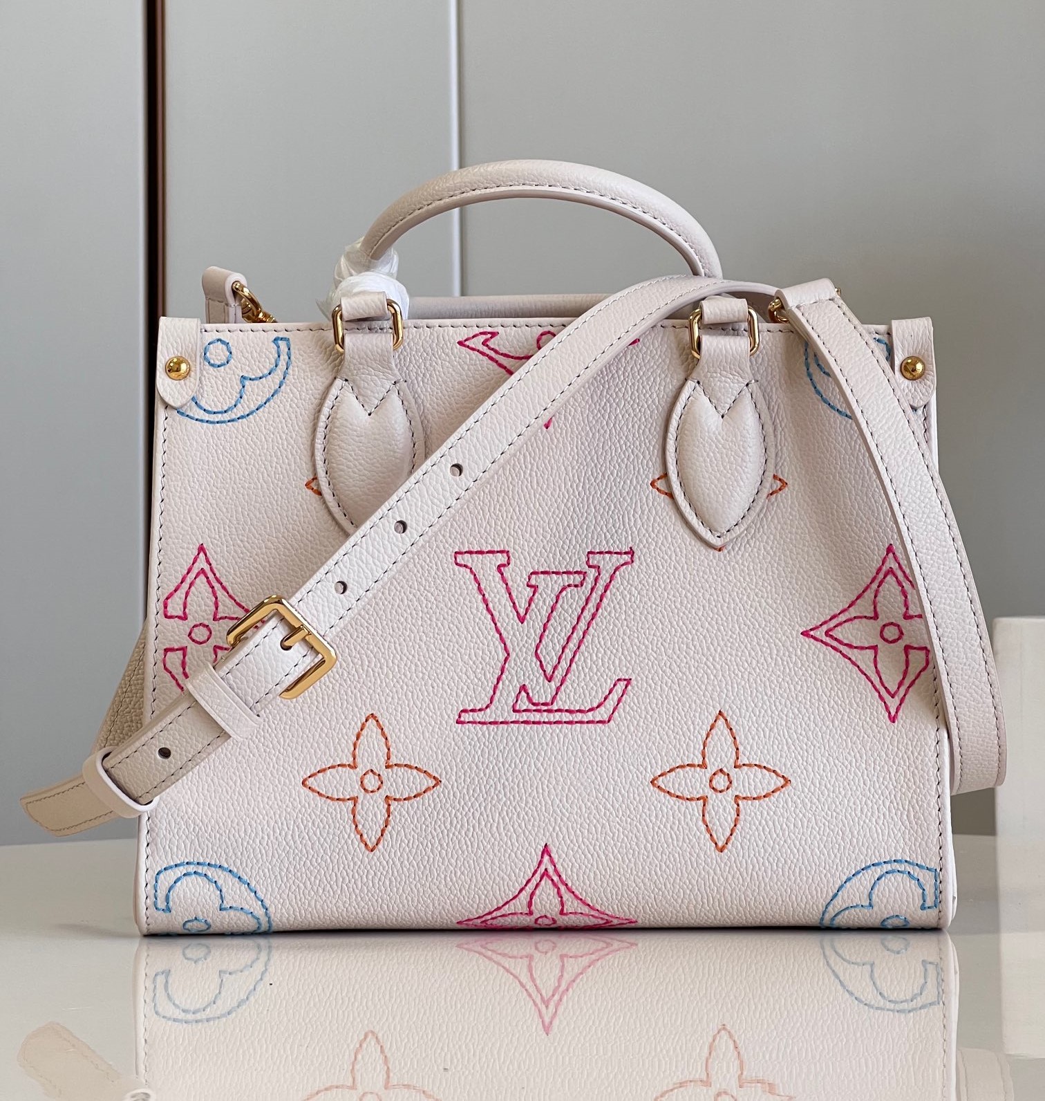 Bagsaaa L0vis Vvtt0n Onthego PM Academy - 25x19x11cm
