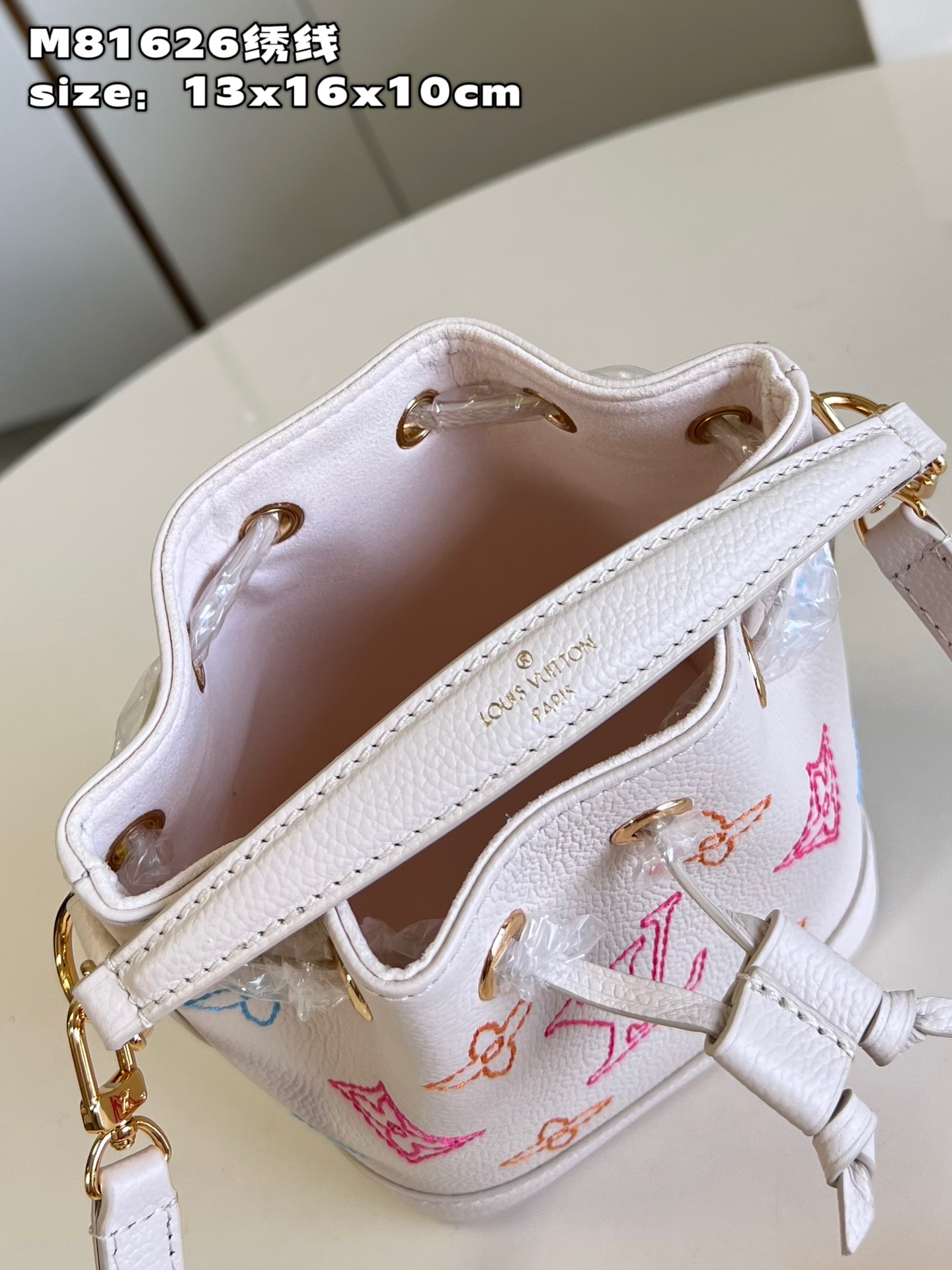 Bagsaaa L0vis Vvtt0n Bucket Bag - 13x16x10cm