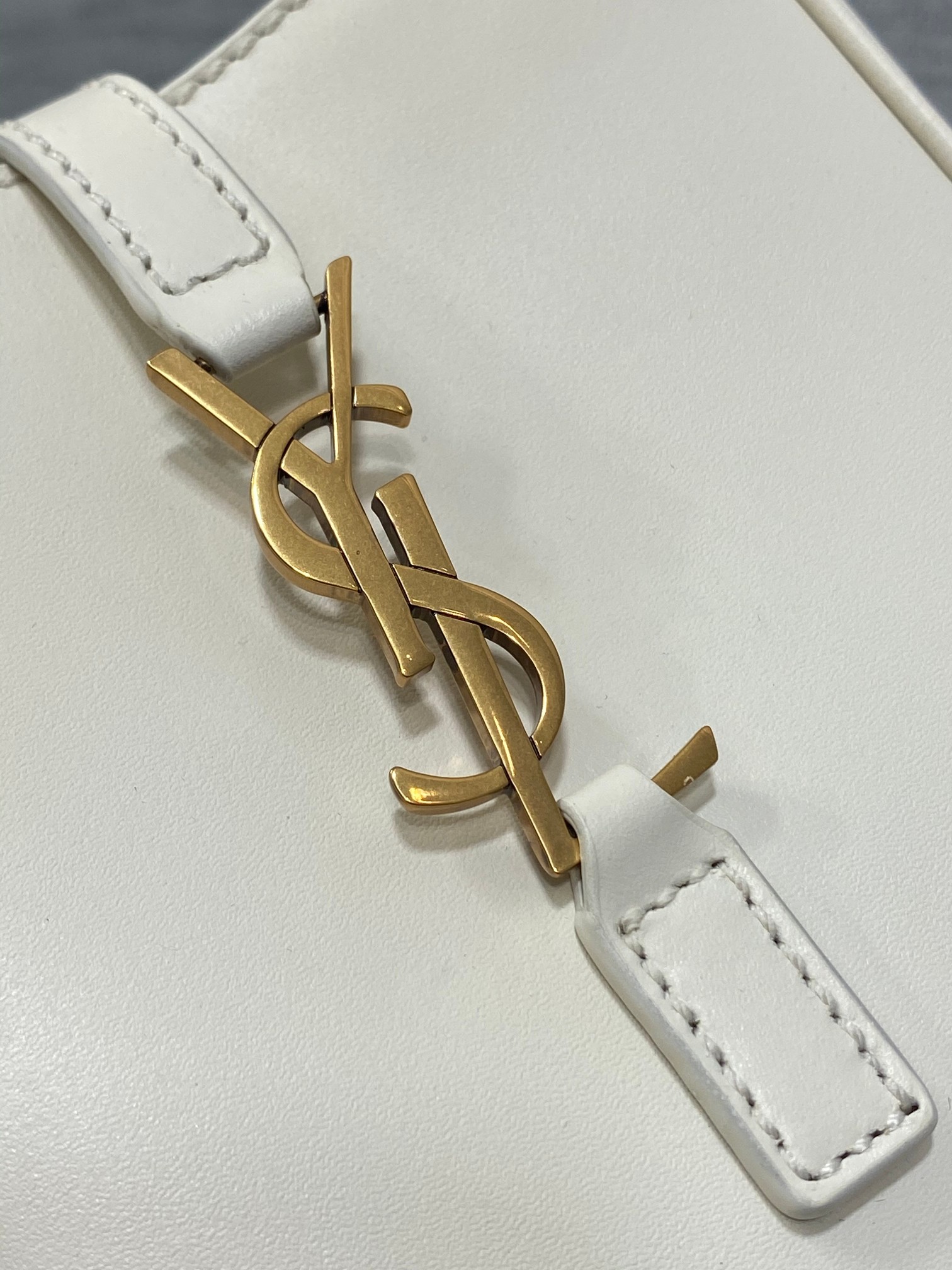 Bagsaaa Y51 Le 5 A 7 Mini White Bag - 13x20x4cm