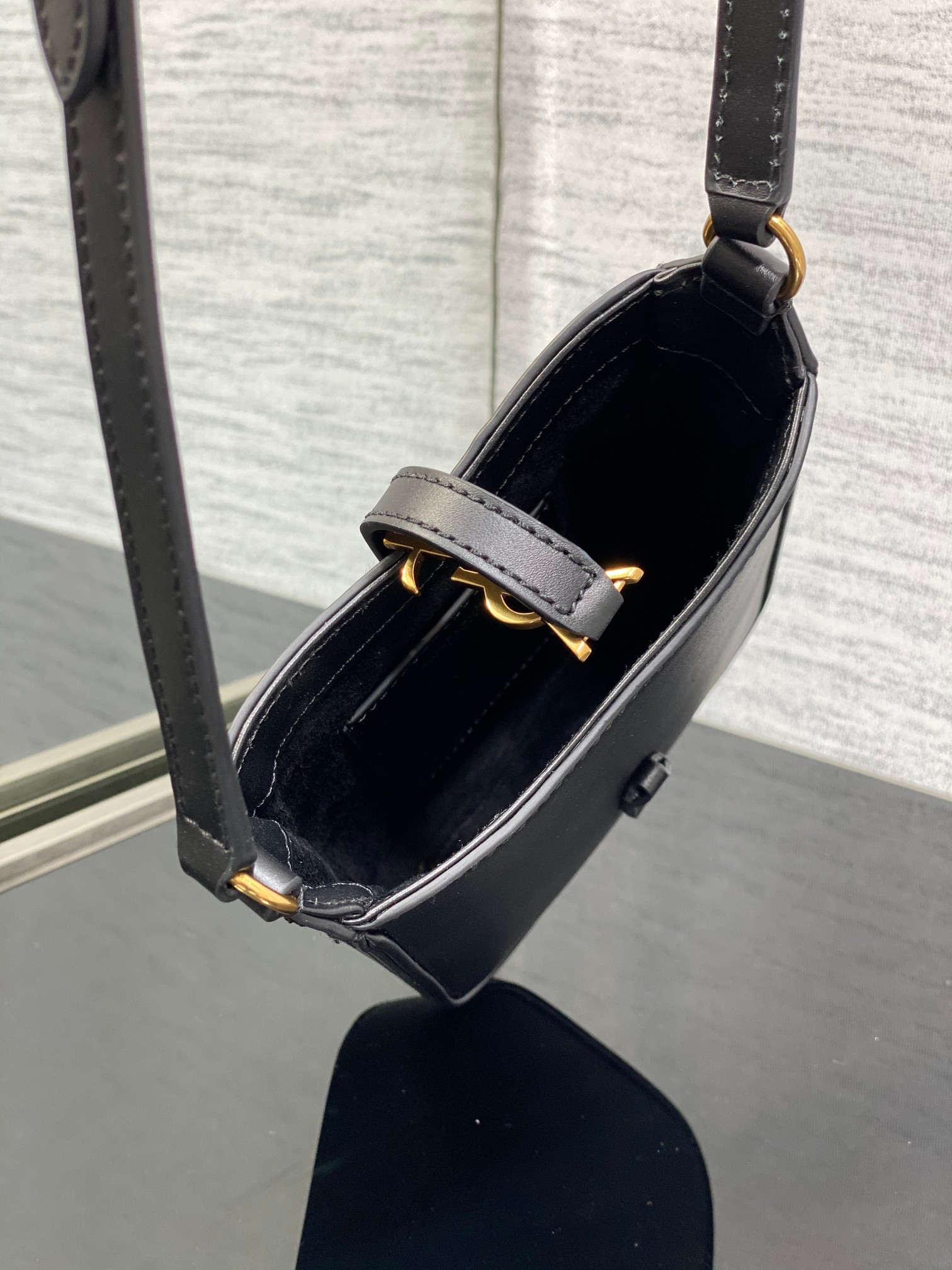 Bagsaaa Y51 Le 5 A 7 Mini Black Bag - 13x20x4cm