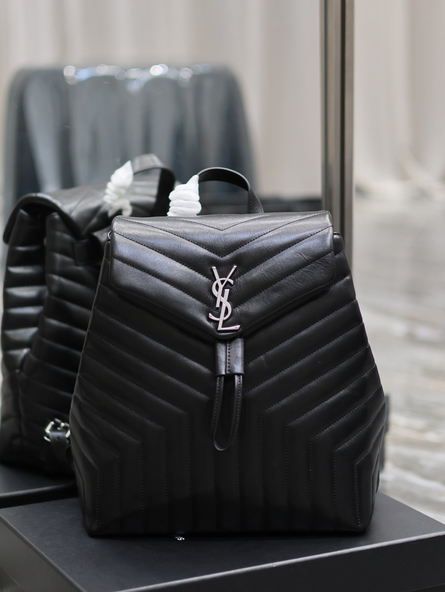 Bagsaaa Y51 Loulou Medium Blackpack - 33×26×13cm