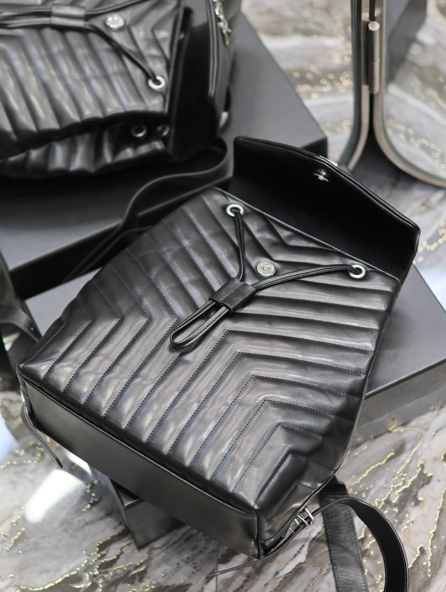 Bagsaaa Y51 Loulou Medium Blackpack - 33×26×13cm