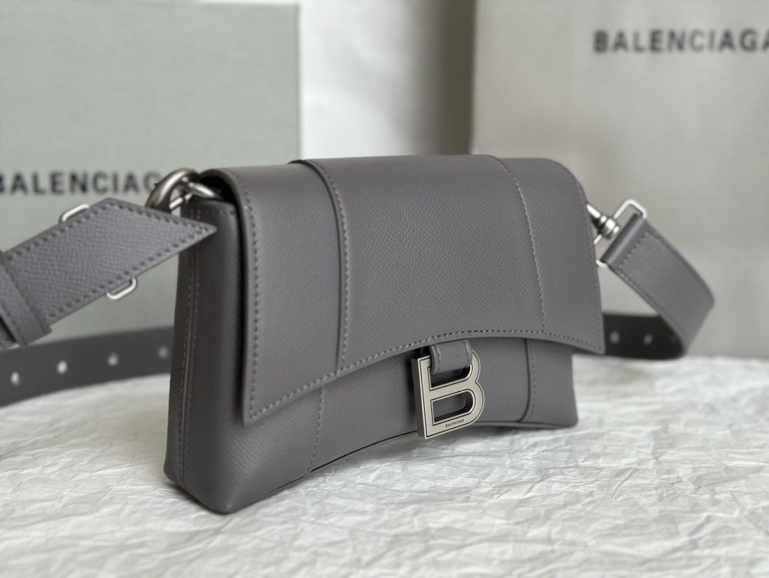 Bagsaaa Ba1en*iaga Downtown Crossbody Grey Bag - 20x5x13cm