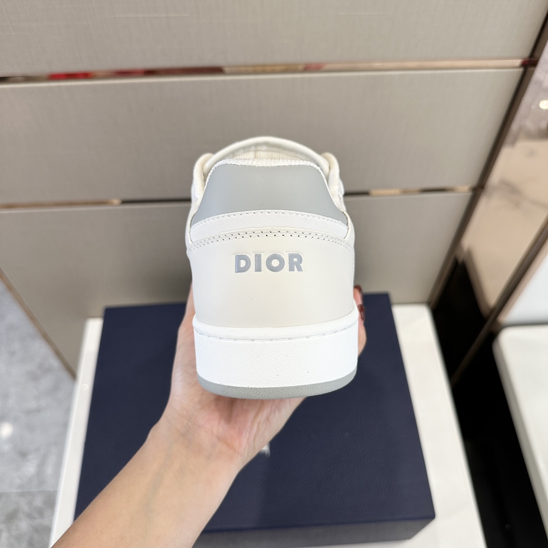 Bagsaaa D10r B27 LOW-TOP SNEAKER White Smooth Calfskin Oblique Jacquard