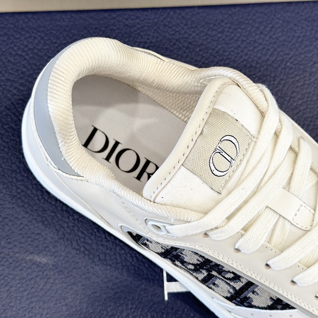Bagsaaa D10r B27 LOW-TOP SNEAKER White Smooth Calfskin Oblique Jacquard