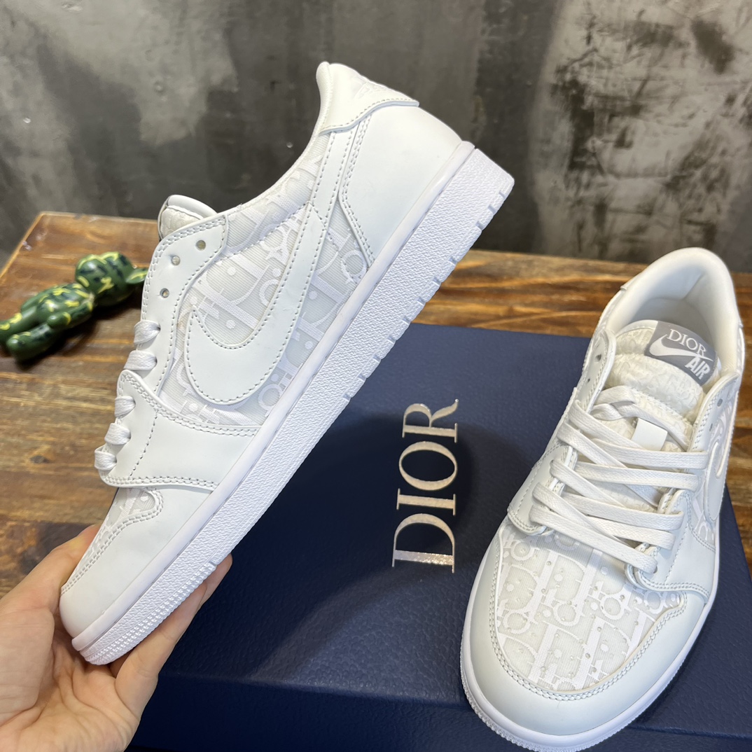 Bagsaaa D10r x Nike LOW-TOP SNEAKER White