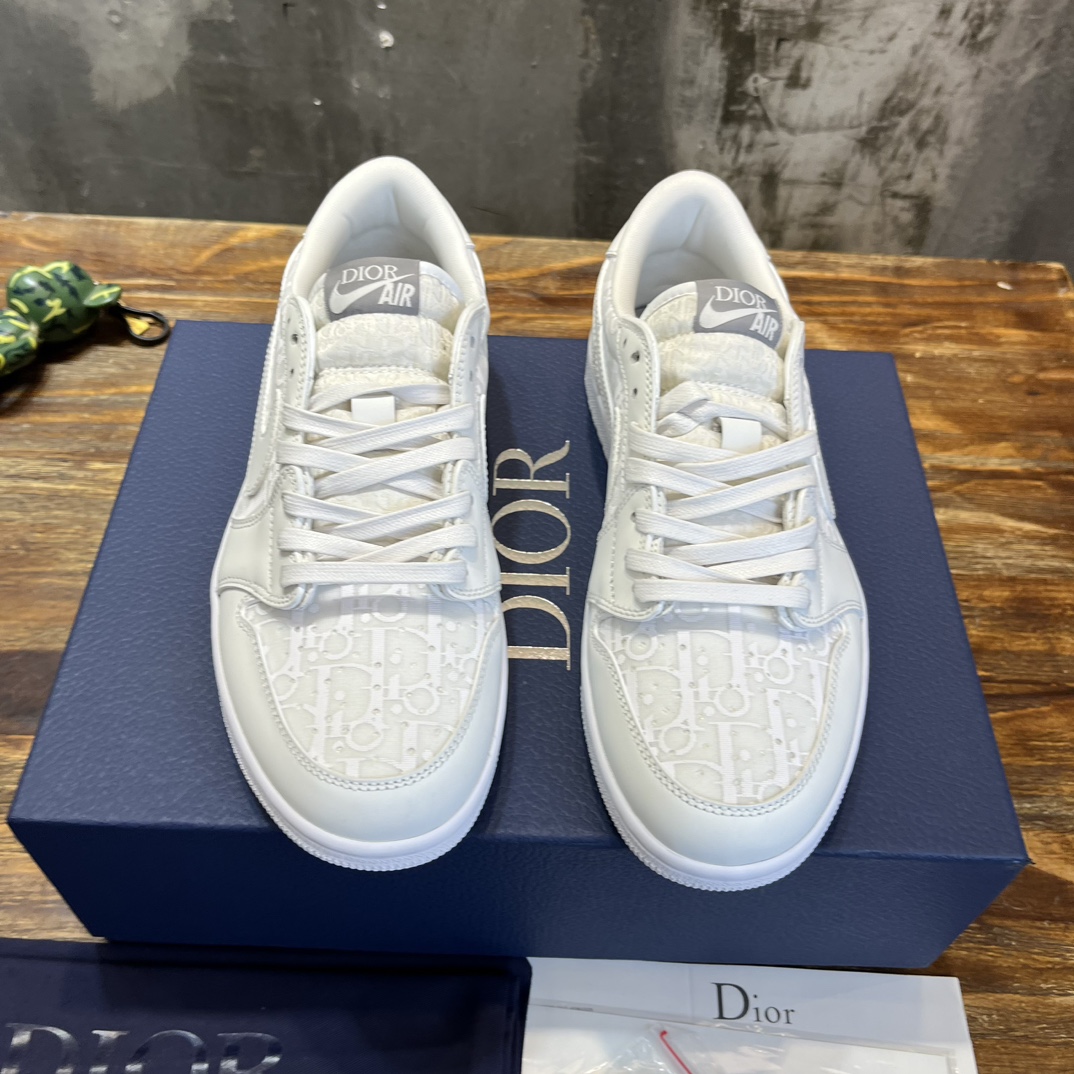 Bagsaaa D10r x Nike LOW-TOP SNEAKER White