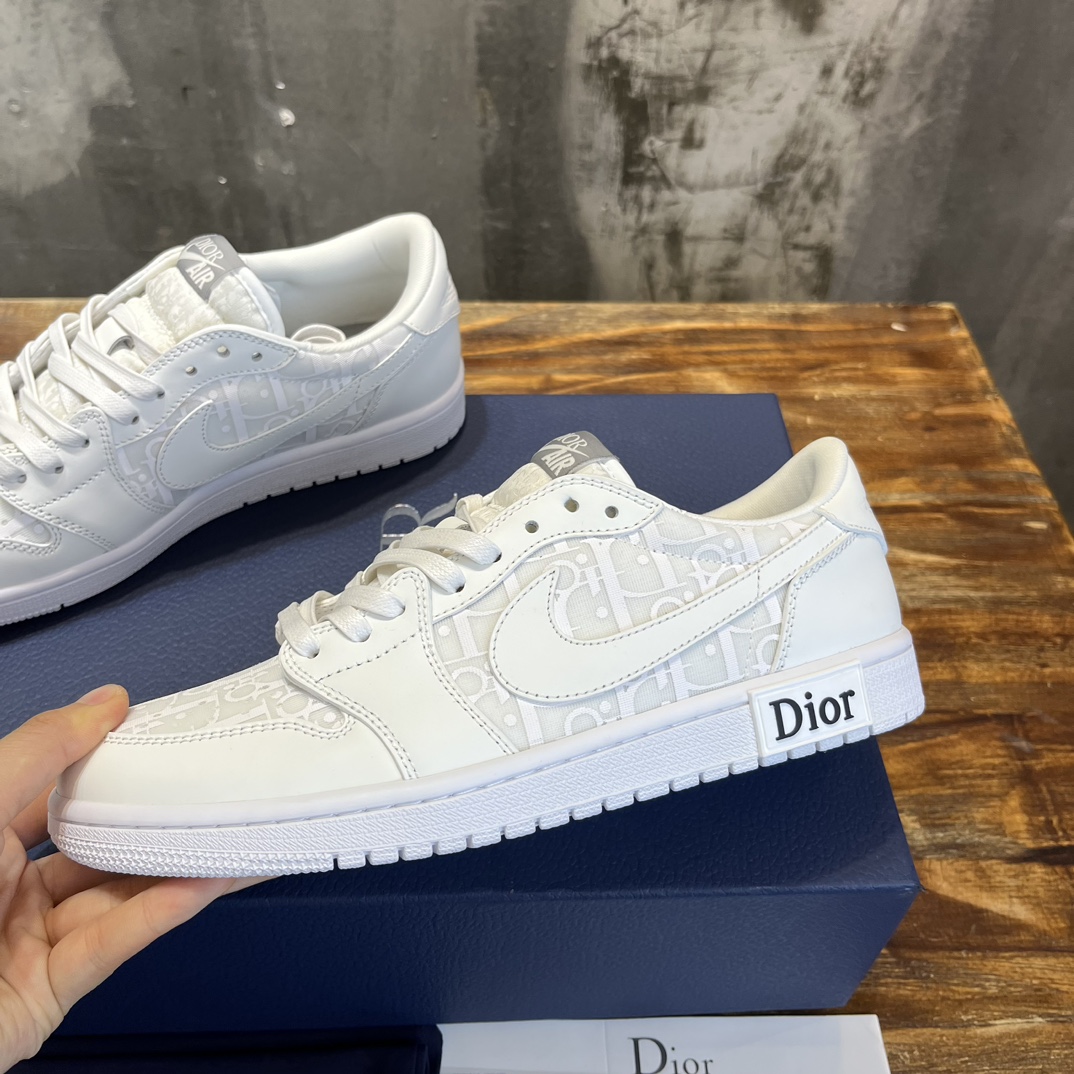 Bagsaaa D10r x Nike LOW-TOP SNEAKER White
