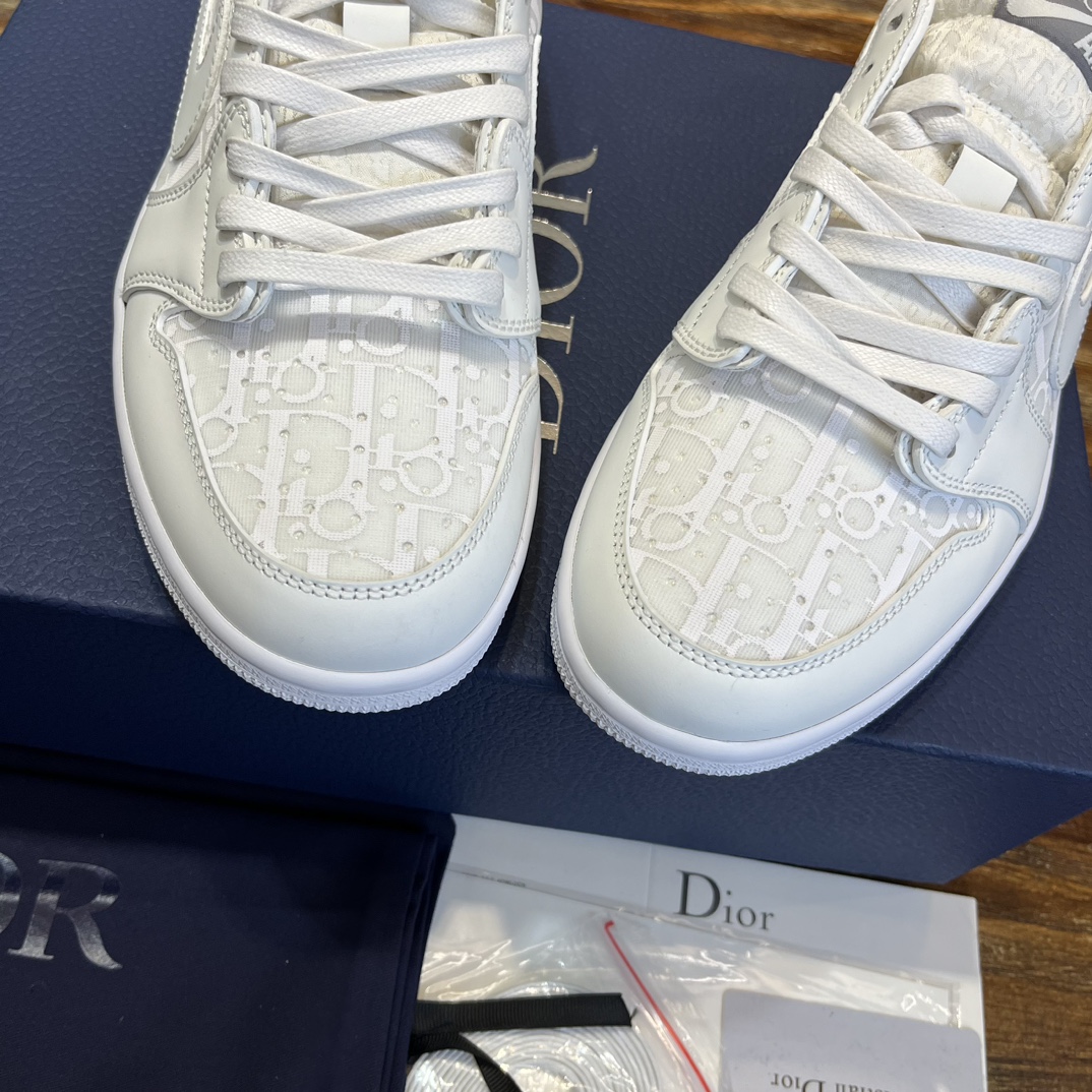 Bagsaaa D10r x Nike LOW-TOP SNEAKER White