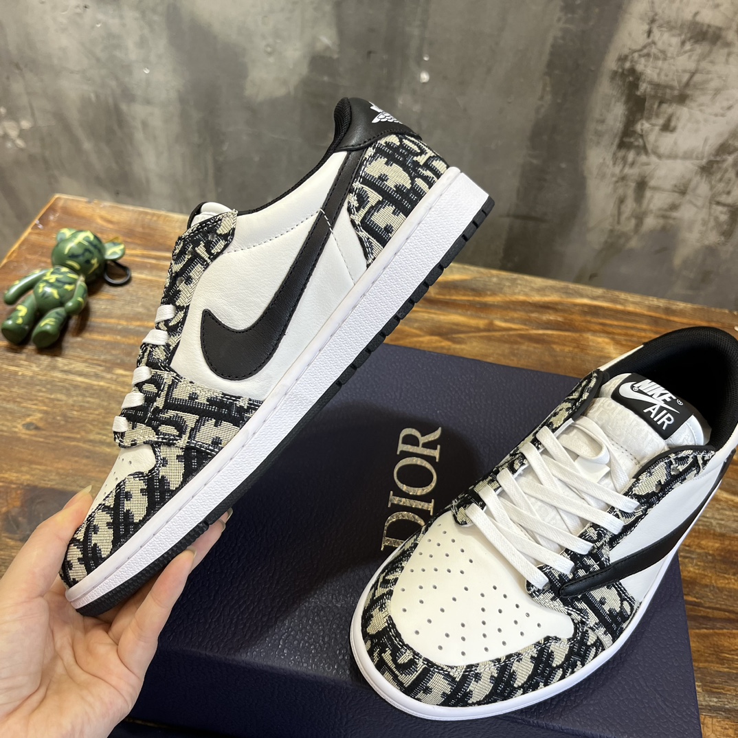 Bagsaaa D10r x Nike LOW-TOP SNEAKER Black