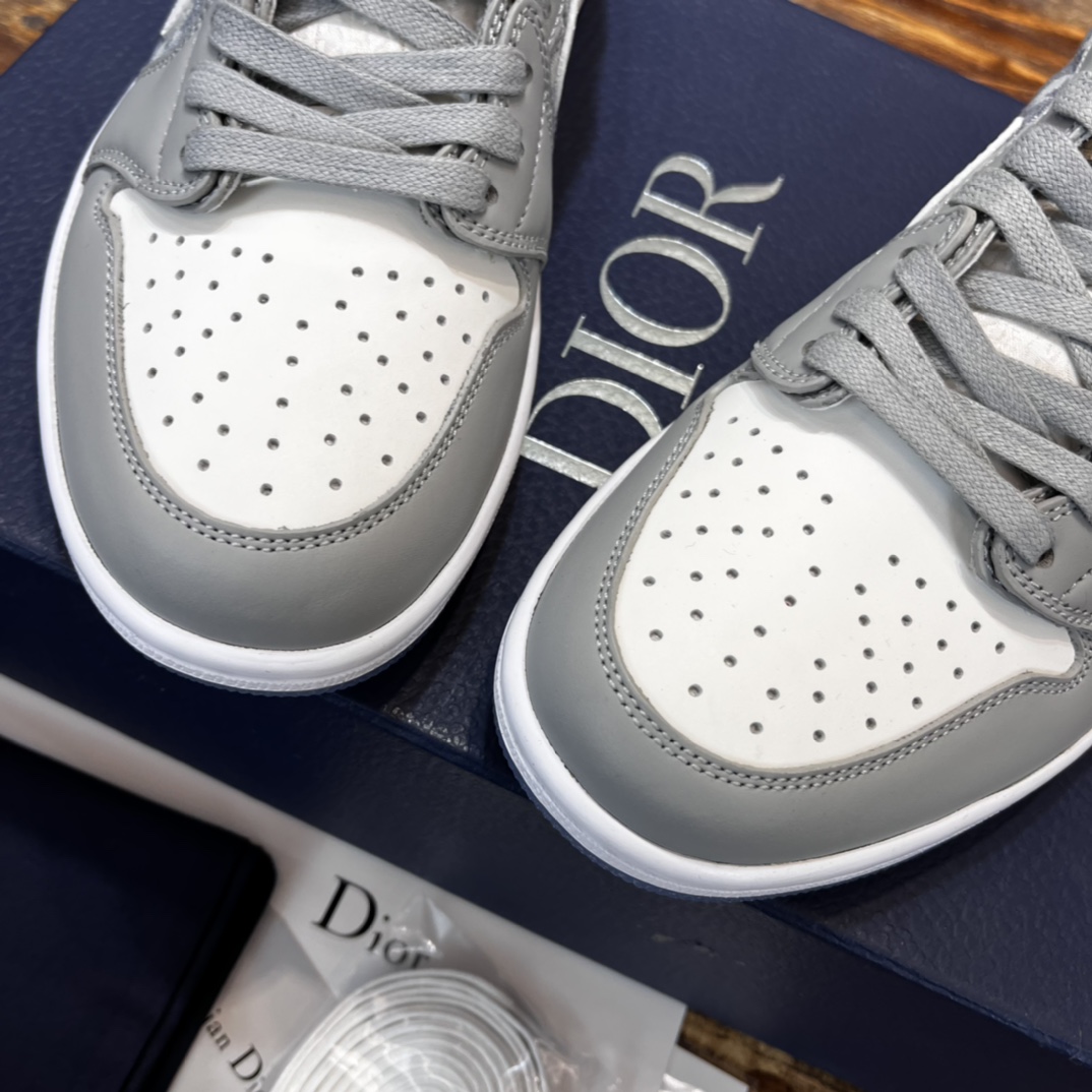 Bagsaaa D10r x Nike LOW-TOP SNEAKER Grey