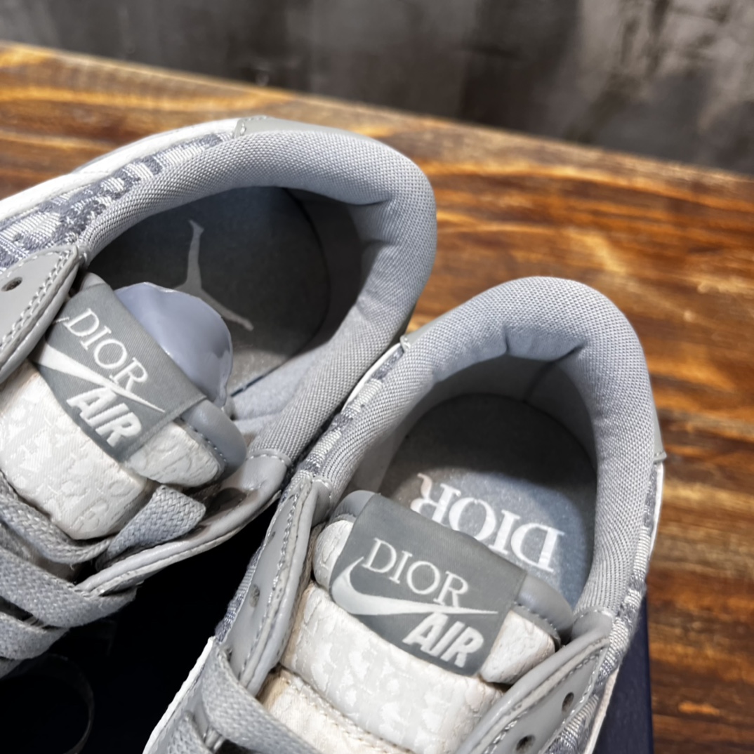 Bagsaaa D10r x Nike LOW-TOP SNEAKER Grey