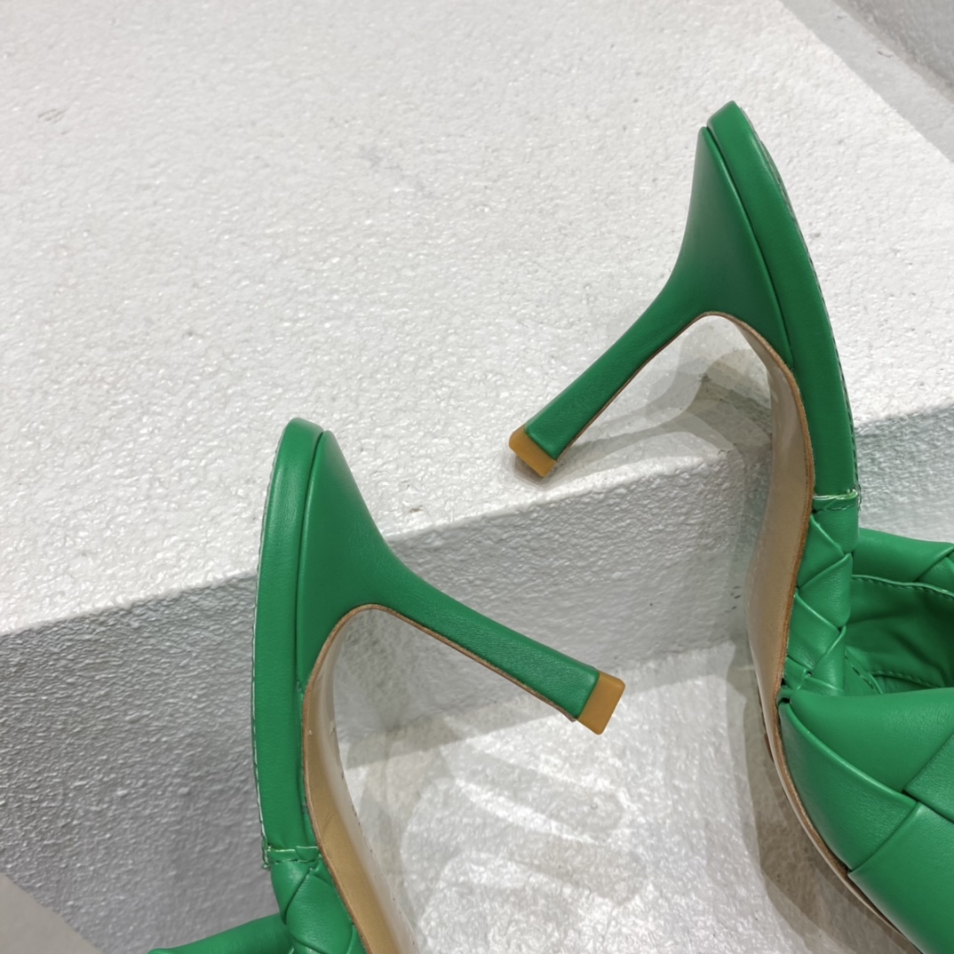 Bagsaaa B0tt*ga Ven*ta The Rubber Lido Sandals Green