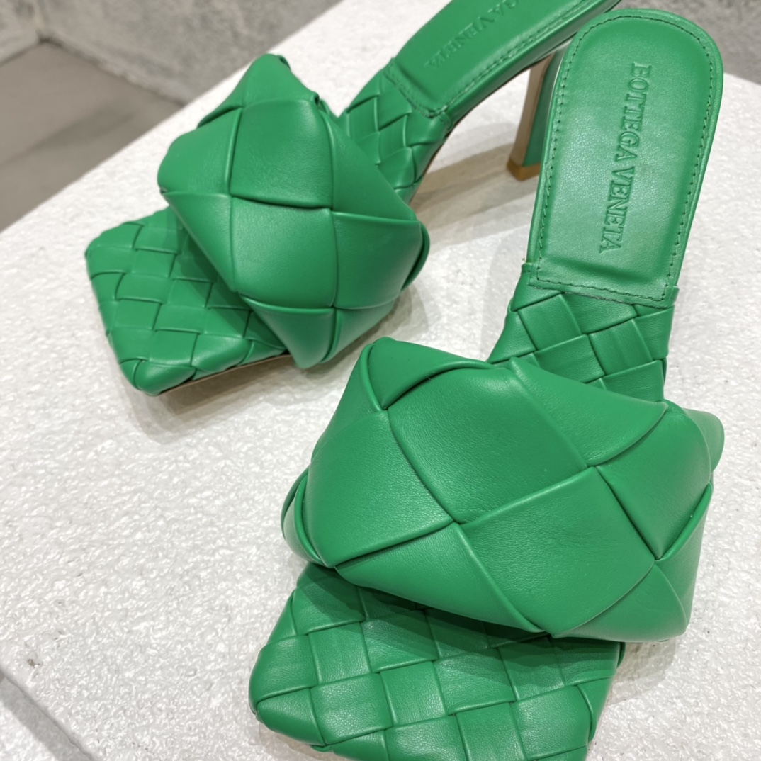 Bagsaaa B0tt*ga Ven*ta The Rubber Lido Sandals Green