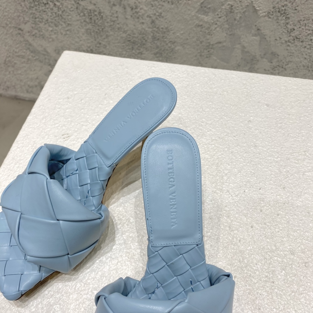Bagsaaa B0tt*ga Ven*ta The Rubber Lido Sandals Blue