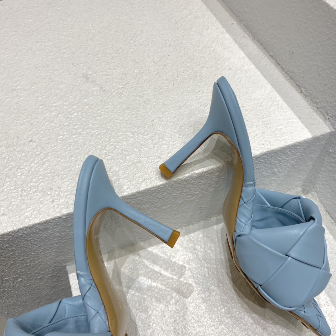 Bagsaaa B0tt*ga Ven*ta The Rubber Lido Sandals Blue