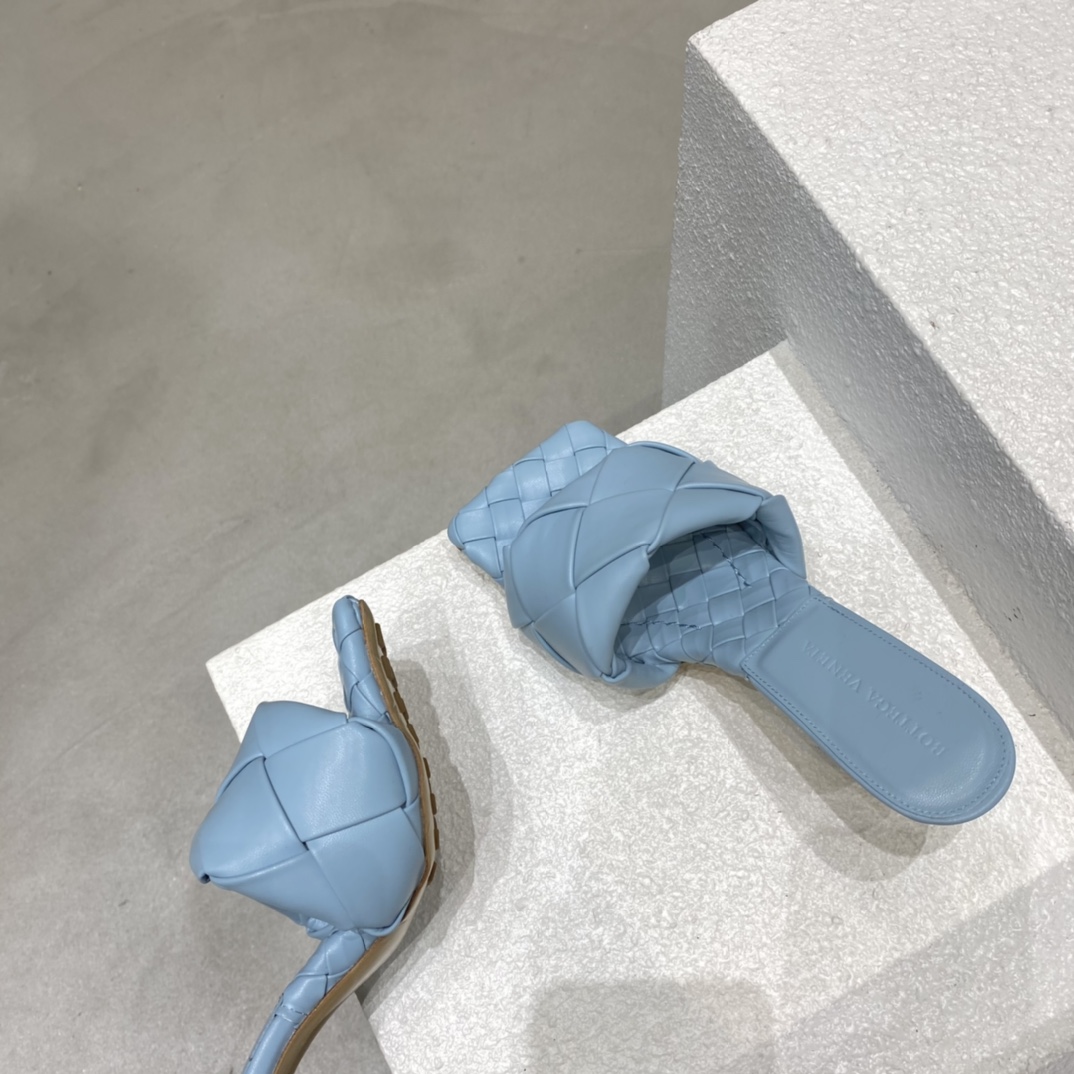 Bagsaaa B0tt*ga Ven*ta The Rubber Lido Sandals Blue
