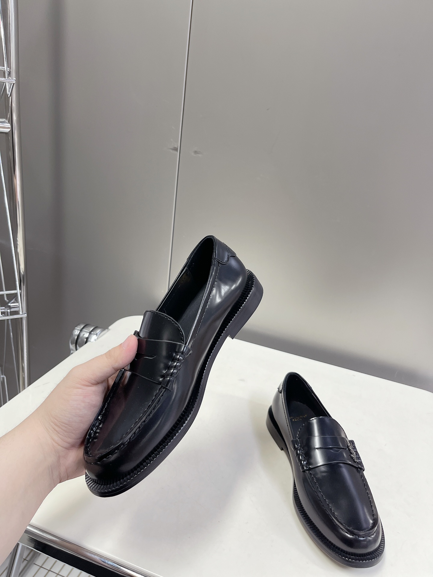 Bagsaaa Y51 Black Loafers