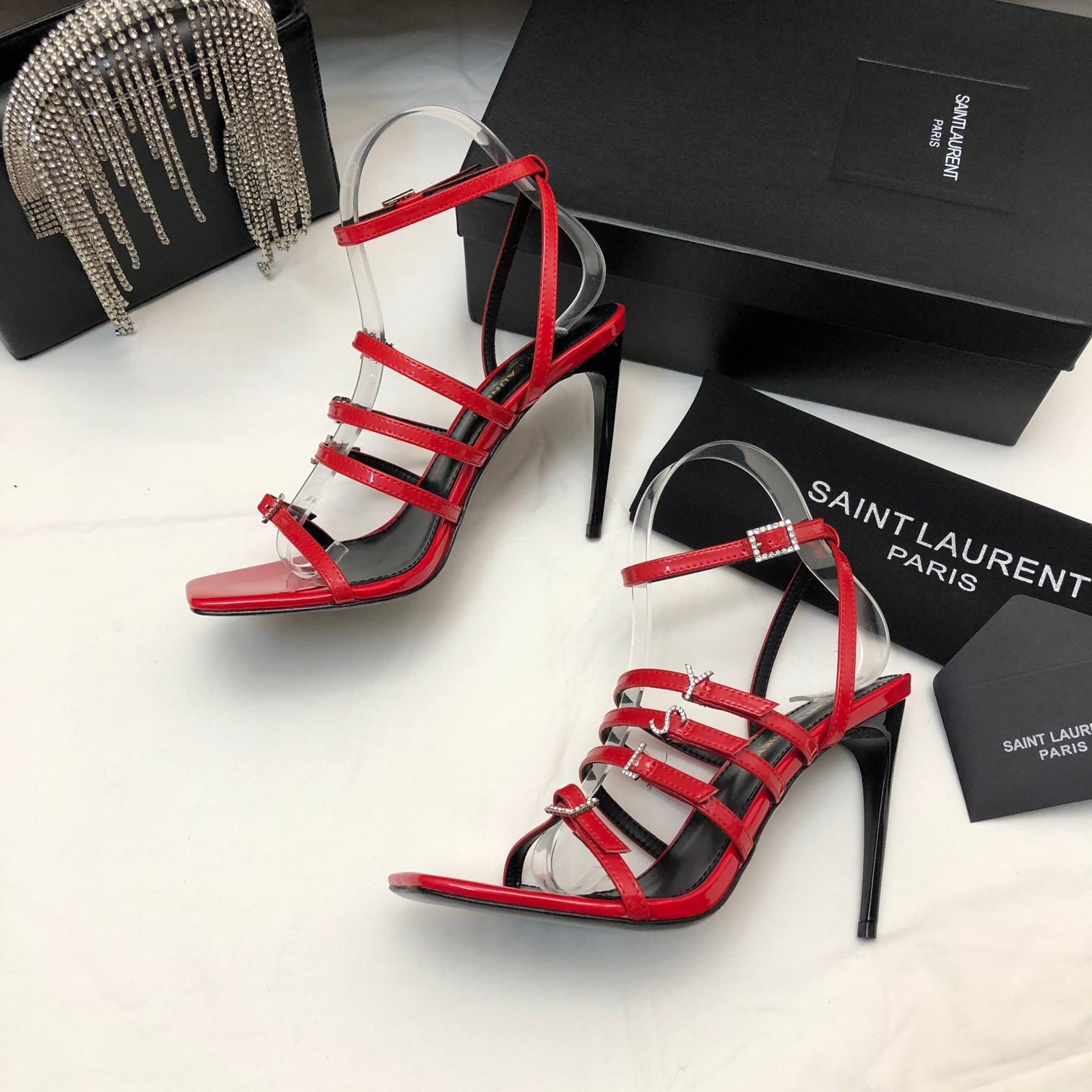 Bagsaaa Y51 Jerry embellished patent red sandals