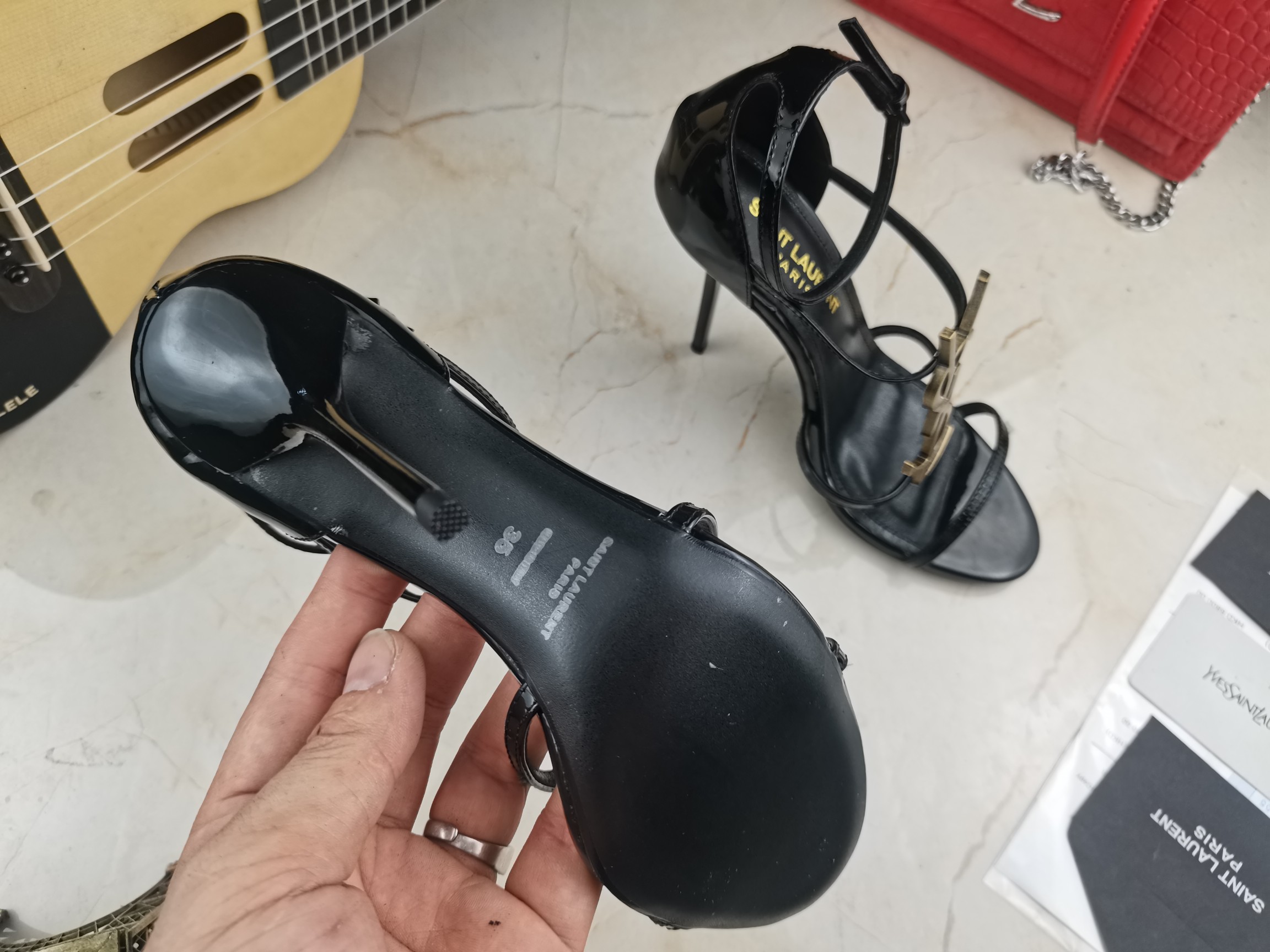 Bagsaaa Y51 Cassandra 100 black patent leather sandals heels