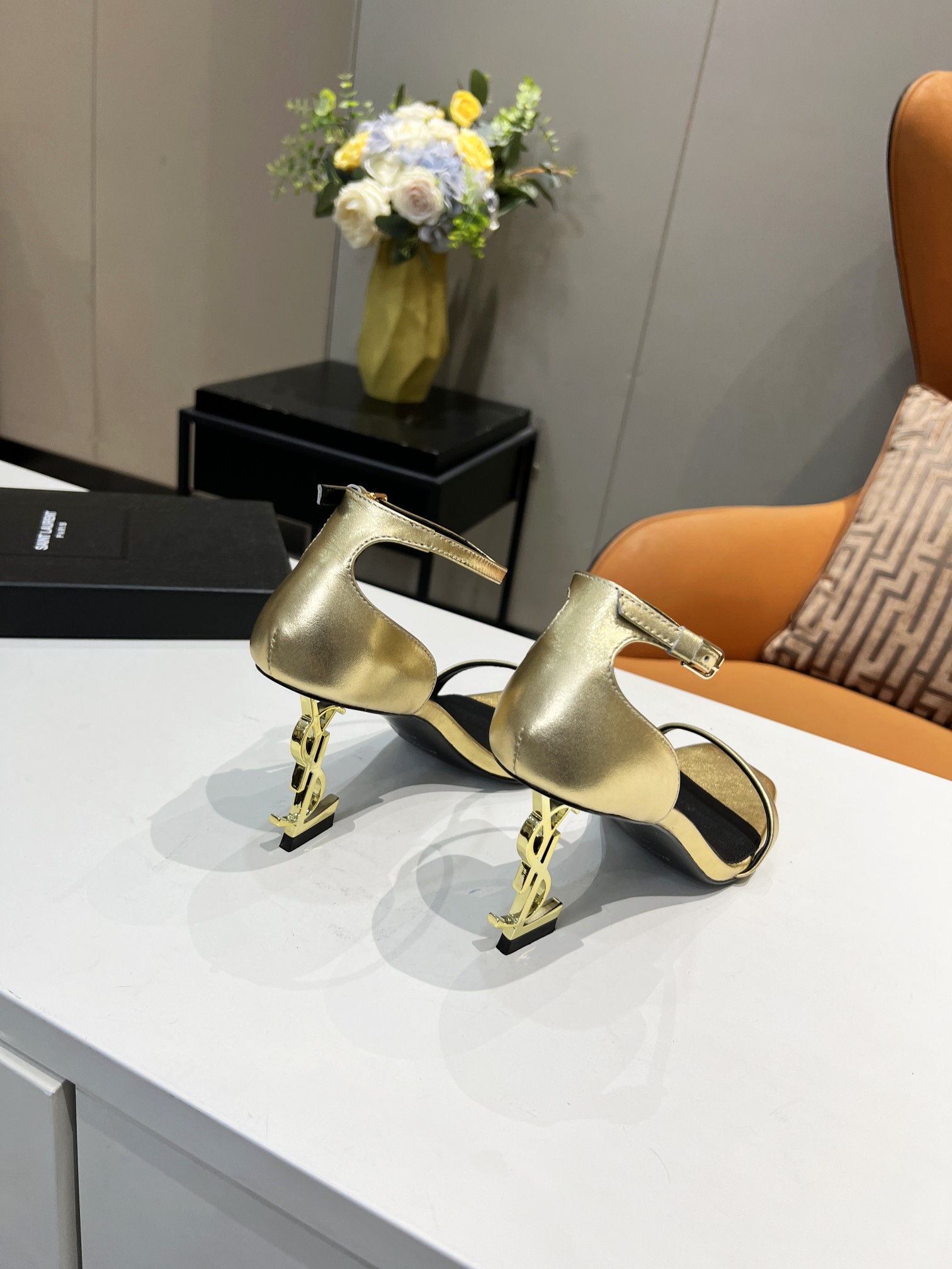 Bagsaaa Y51 Opyum gold leather sandals 8.5cm