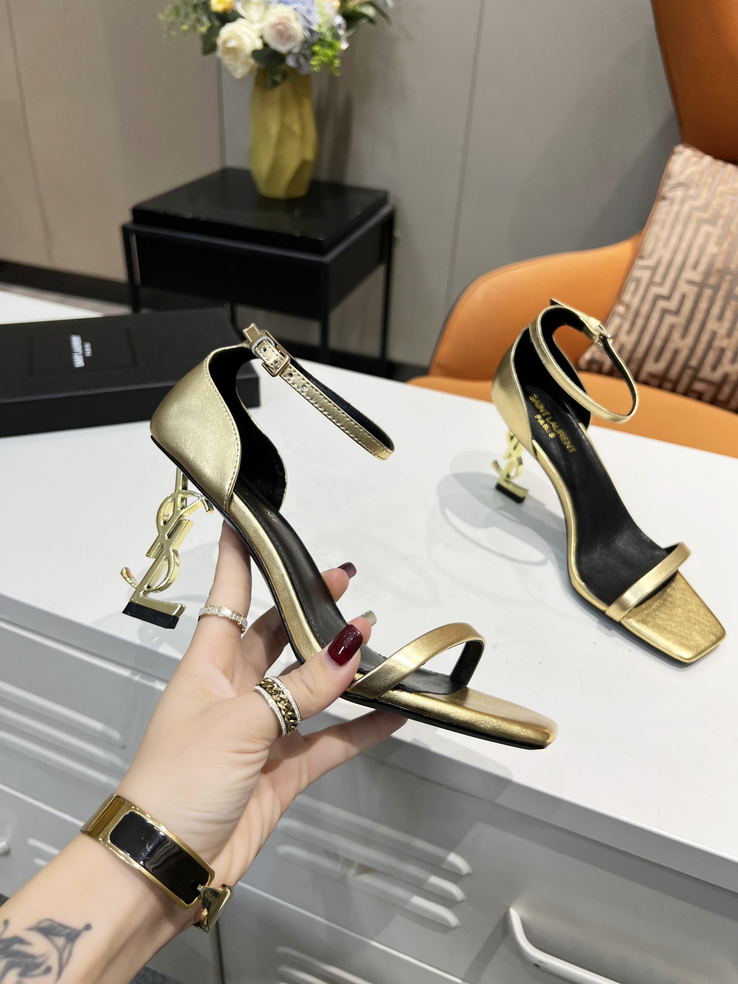 Bagsaaa Y51 Opyum gold leather sandals 8.5cm