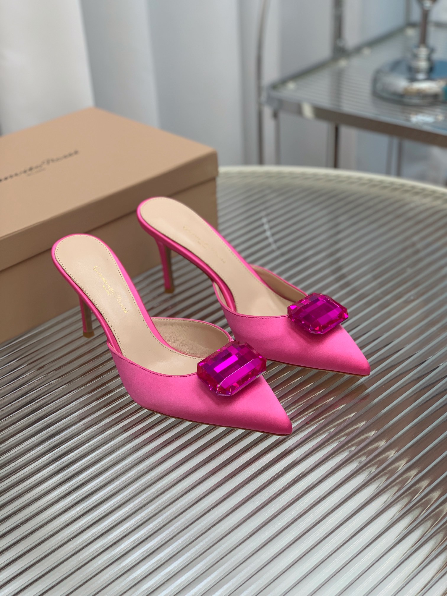 Bagsaaa Gianvito Rossi Jaipur 85mm satin pink pumps