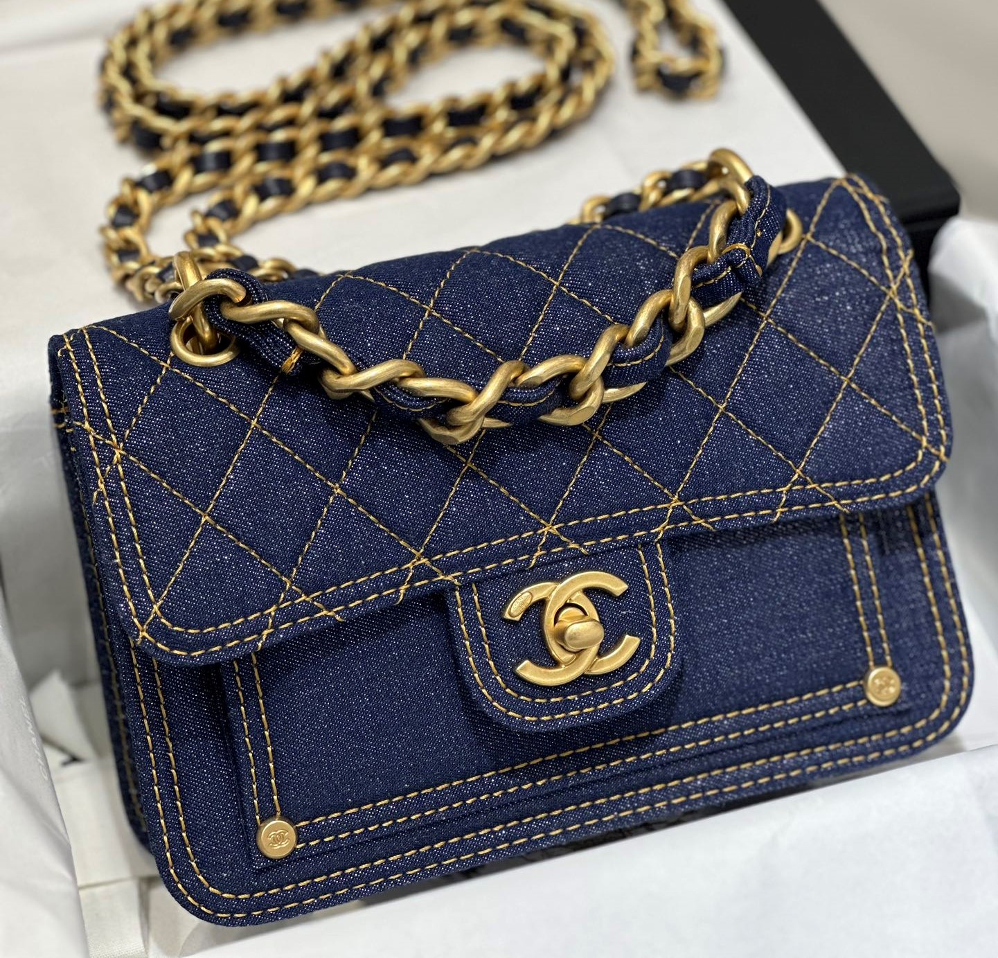 Bagsaaa Ch**el Flap Denim Blue Bag - 19x14x5cm