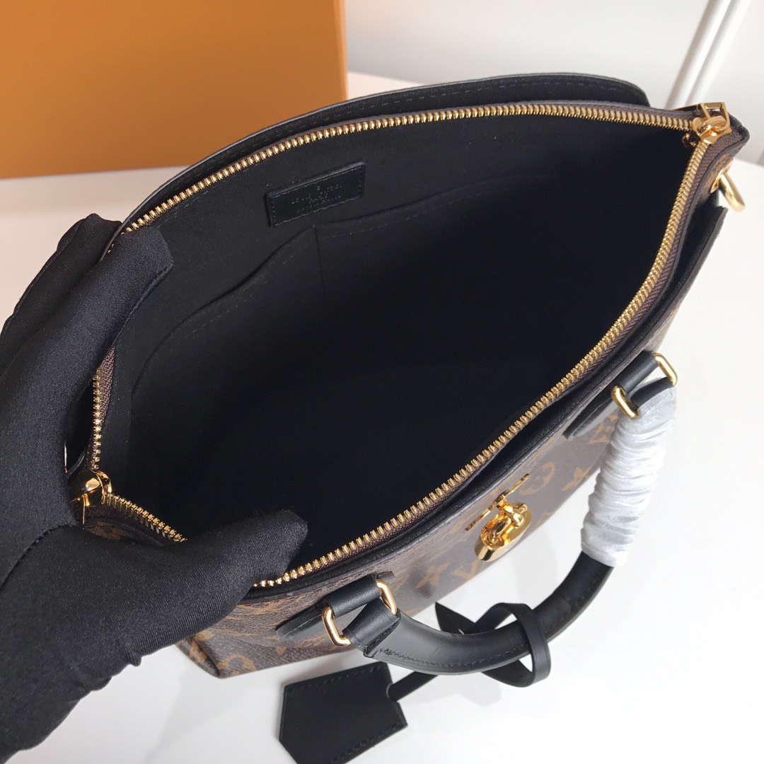 Bagsaaa L0vis Vvtt0n Flower BB Black Bag M44359
