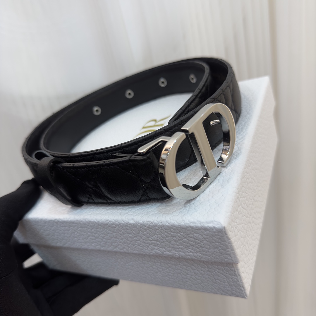 Bagsaaa D10r 30 Montaigne Black 3cm