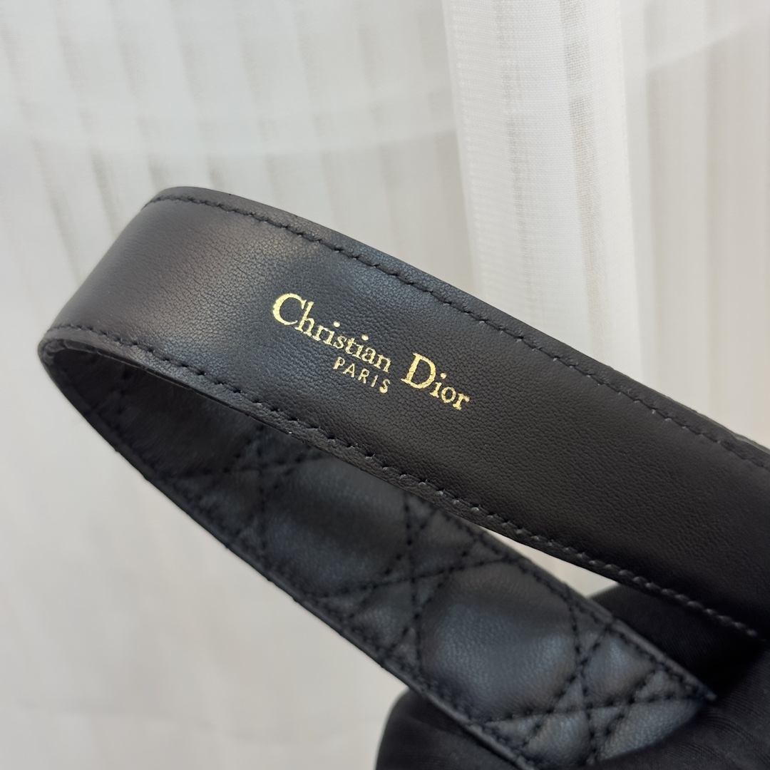 Bagsaaa D10r 30 Montaigne Black 3cm
